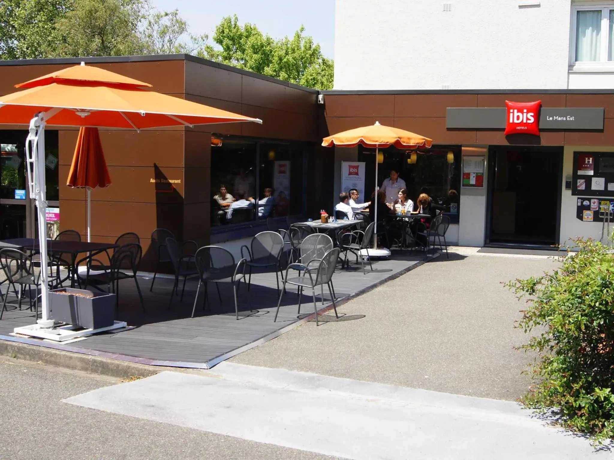 Facade/entrance in ibis Le Mans Est Pontlieue Facade/entrance in ibis Le Mans Est Pontlieue