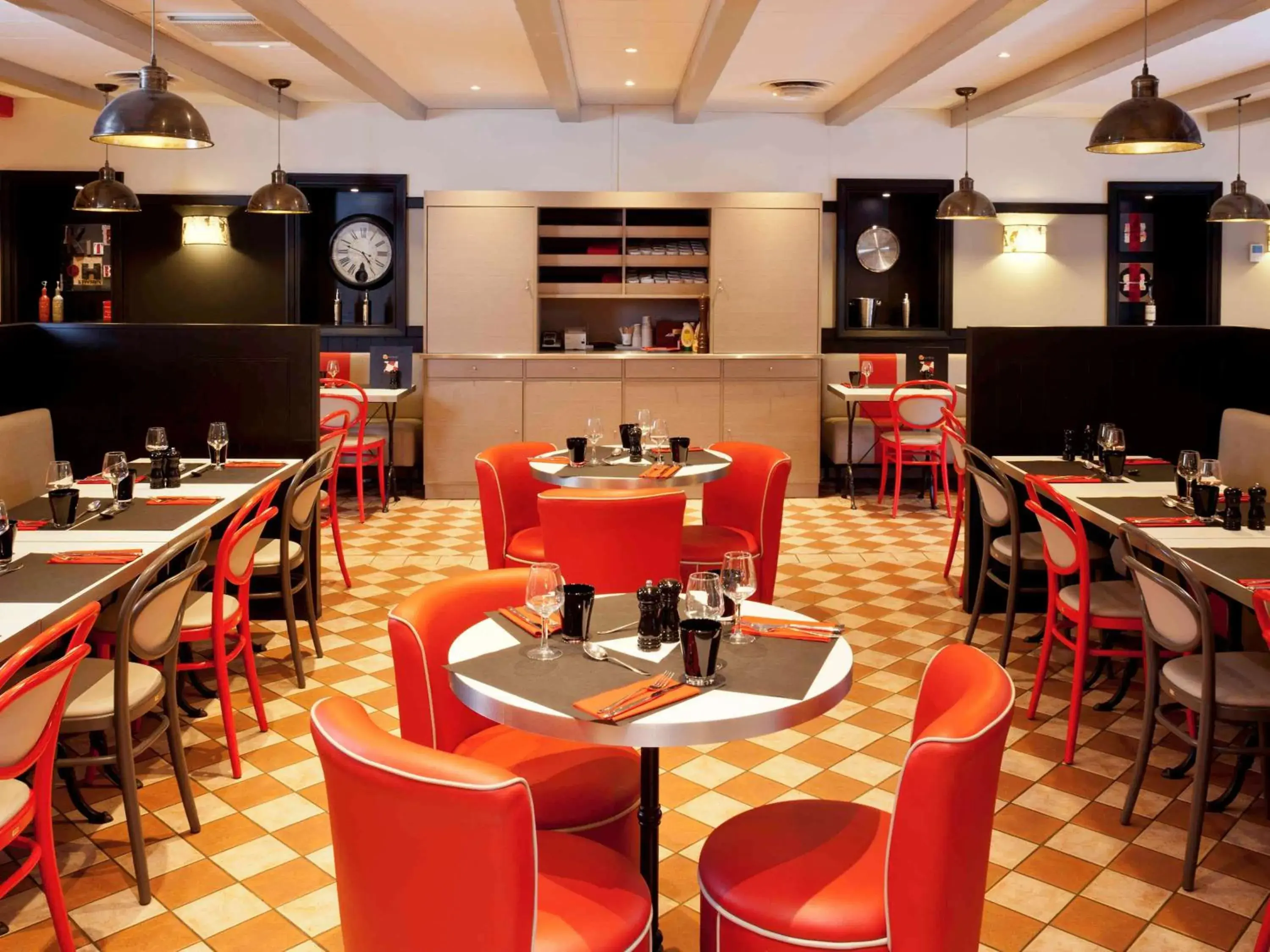 Property building in ibis Paris la Défense Esplanade Property building in ibis Paris la Défense Esplanade