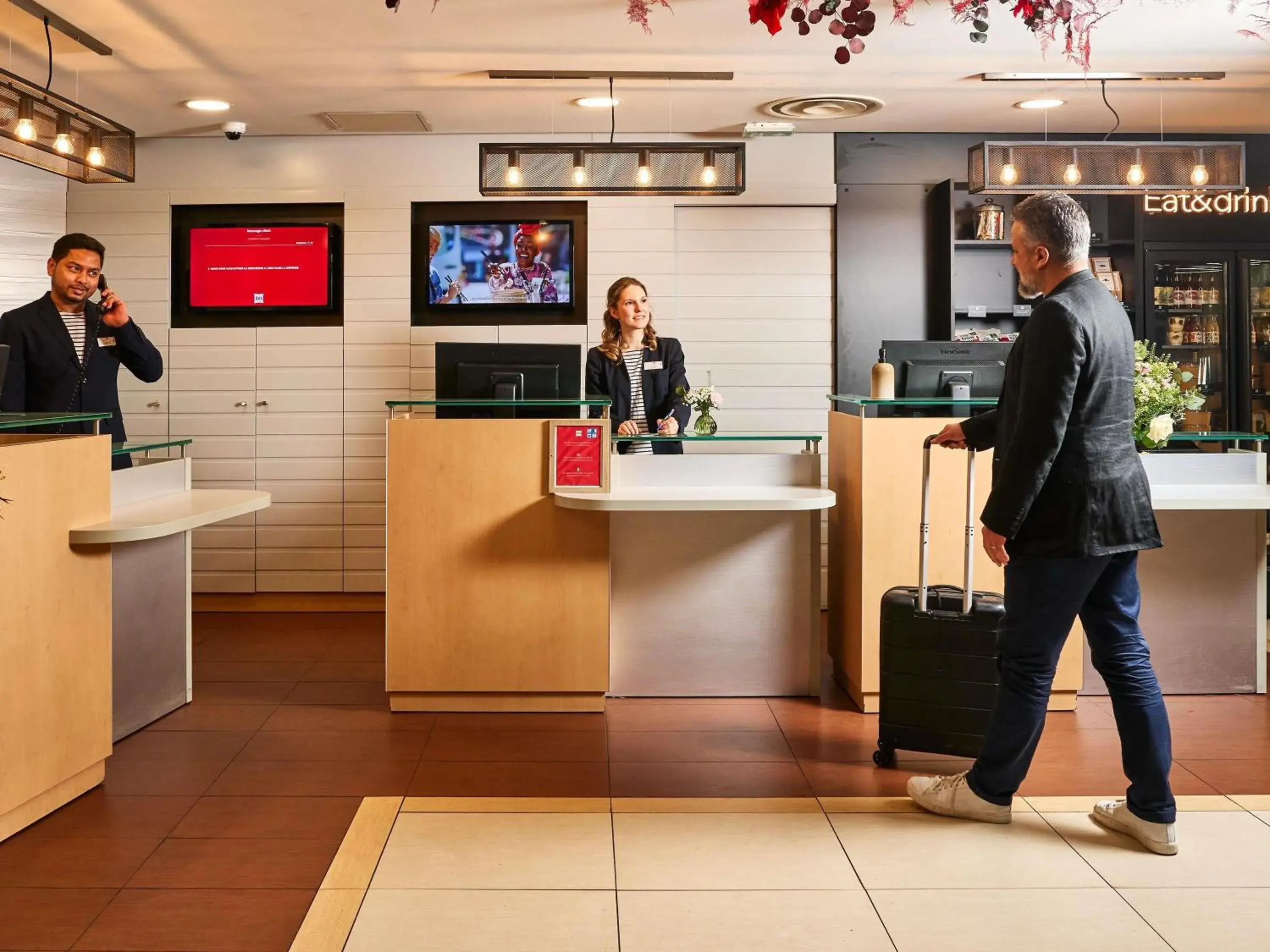 Property building in ibis Paris la Défense Esplanade Property building in ibis Paris la Défense Esplanade