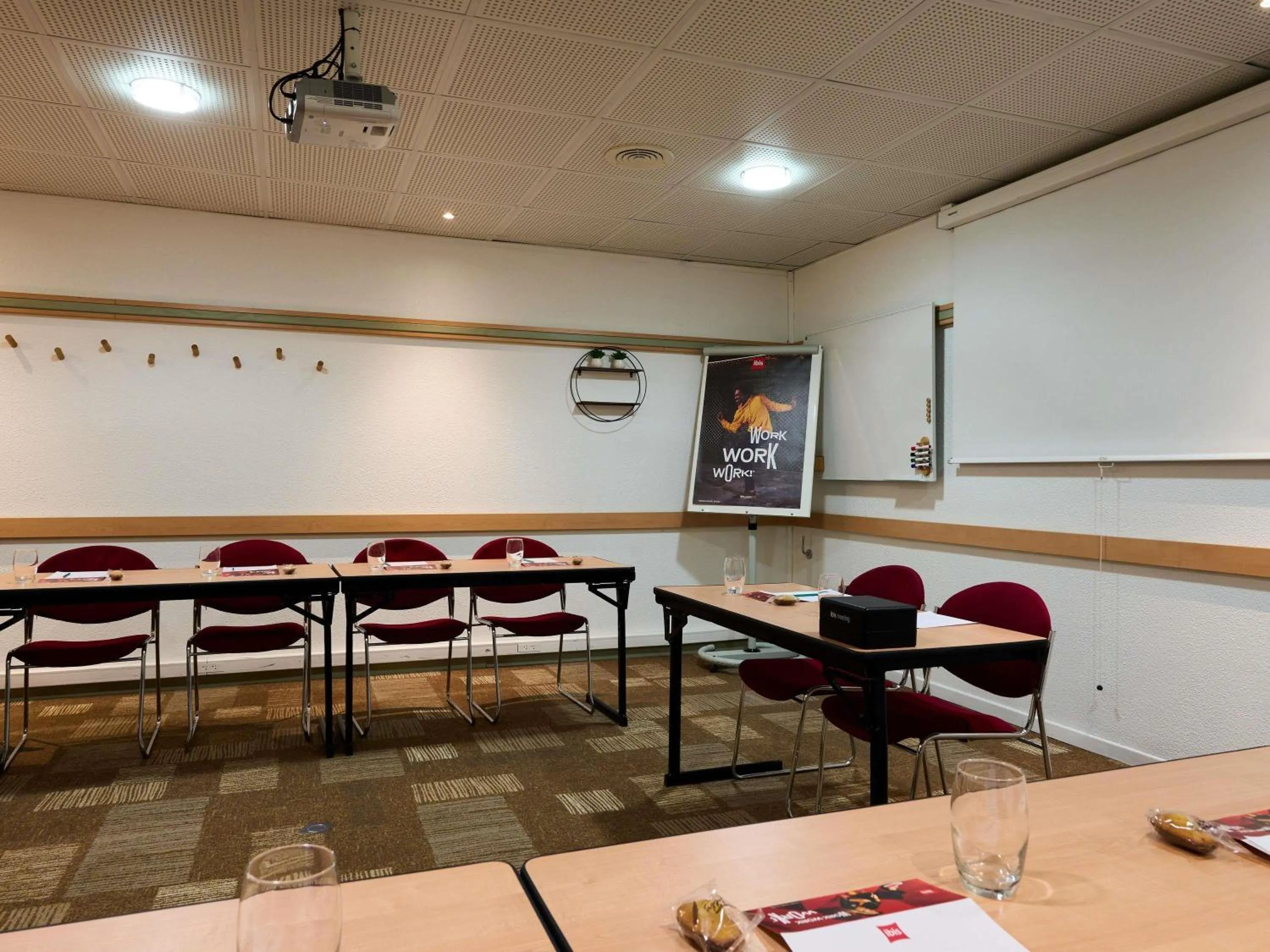 Meeting/conference room in ibis Paris la Défense Esplanade