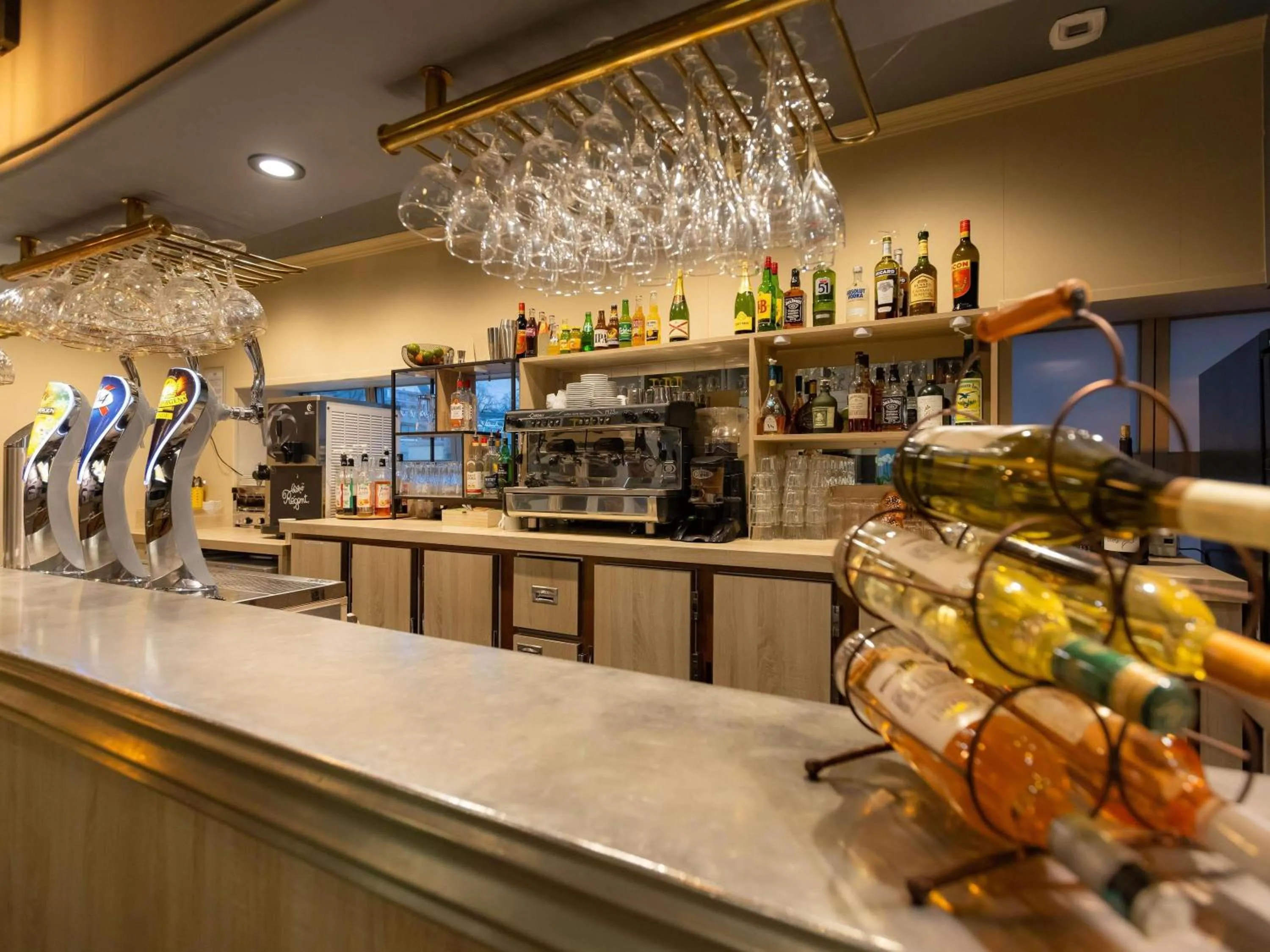 Restaurant/places to eat in ibis Besançon Centre la City