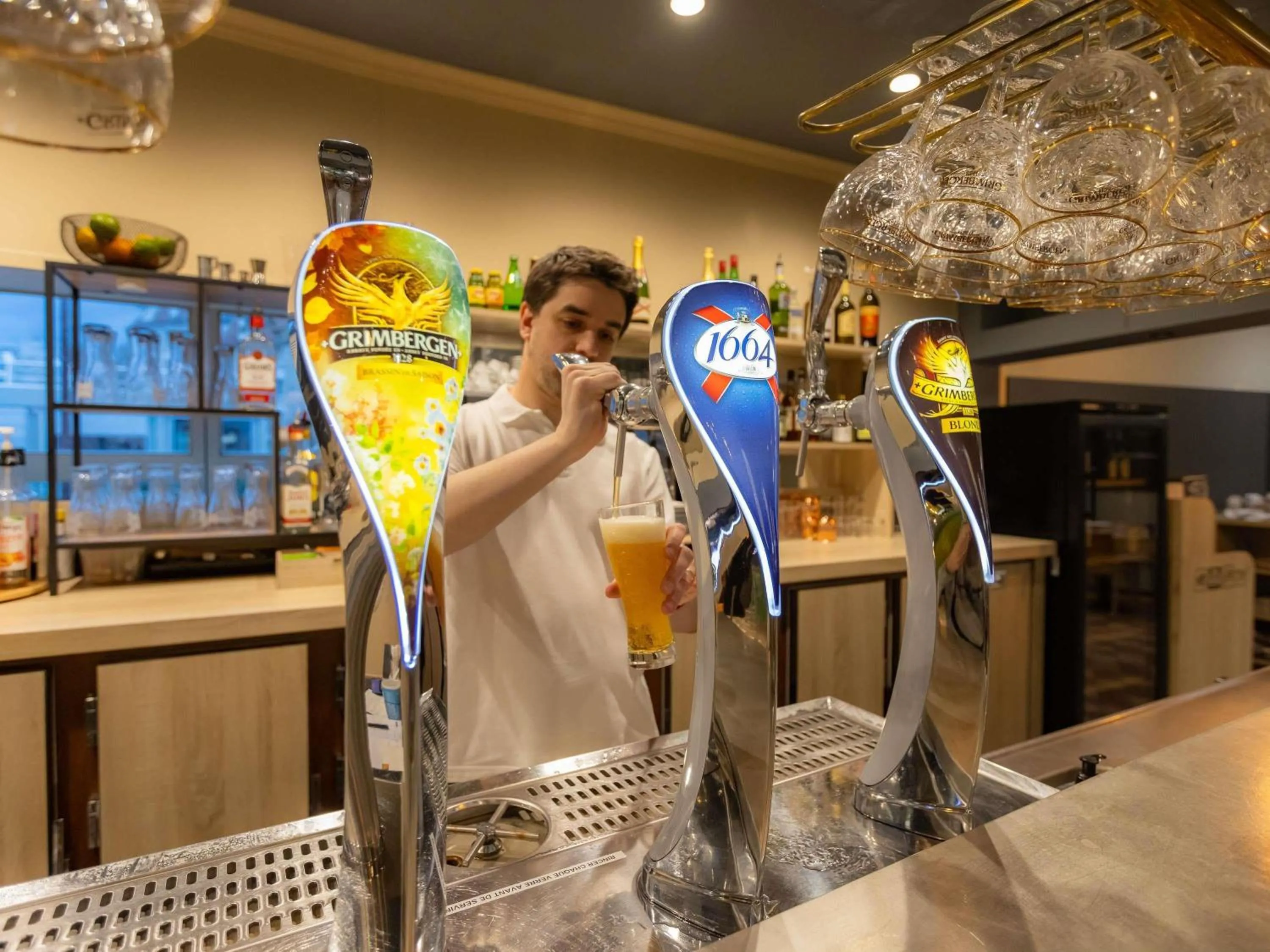 Lounge or bar in ibis Besançon Centre la City