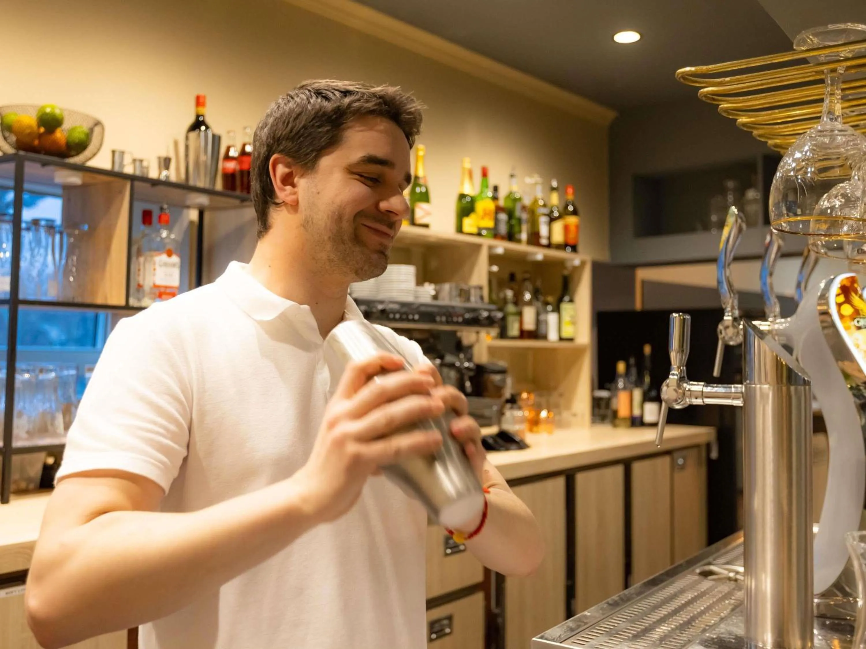 Lounge or bar in ibis Besançon Centre la City