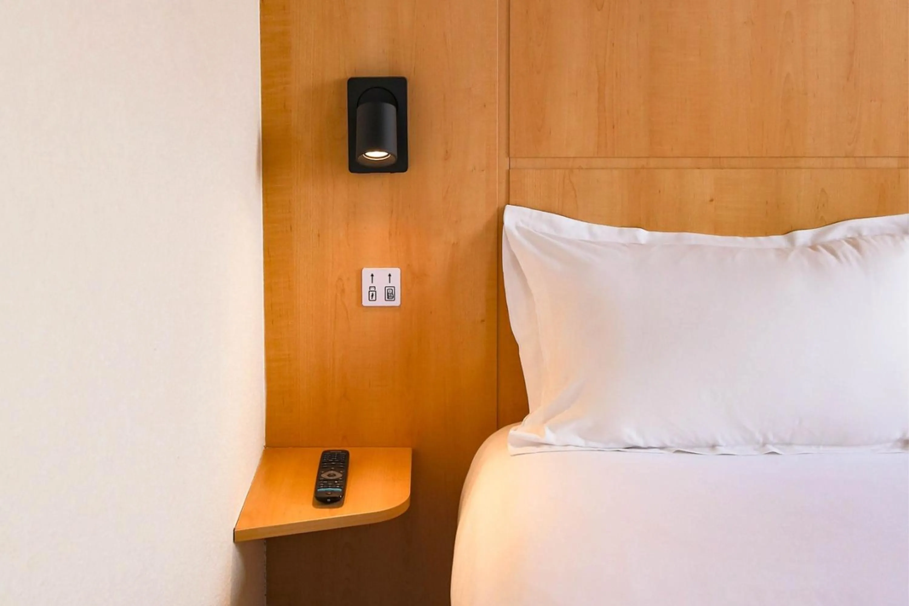 Decorative detail, Bed in easyHotel Nice Old Town