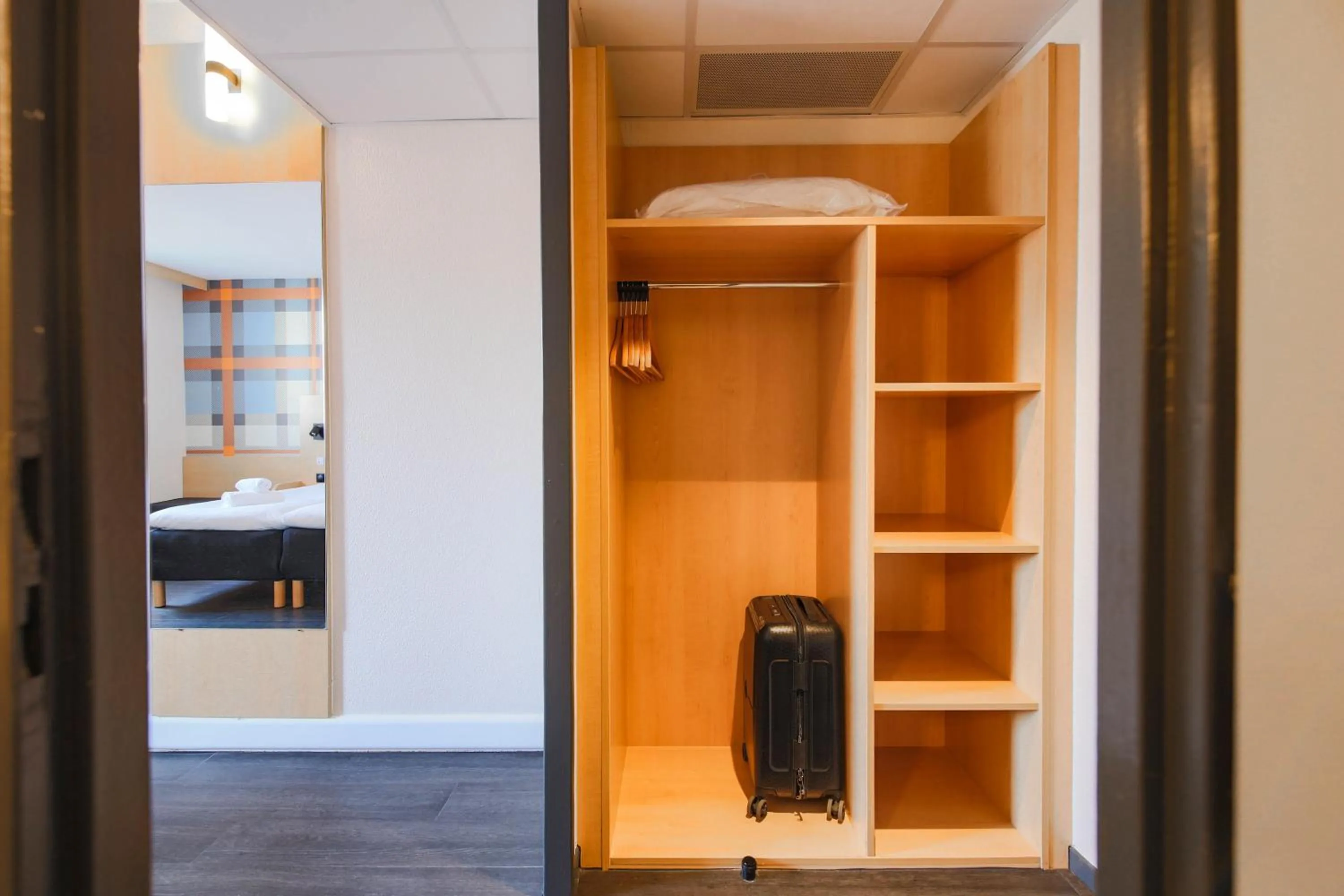 Bedroom, Bed in easyHotel Nice Old Town