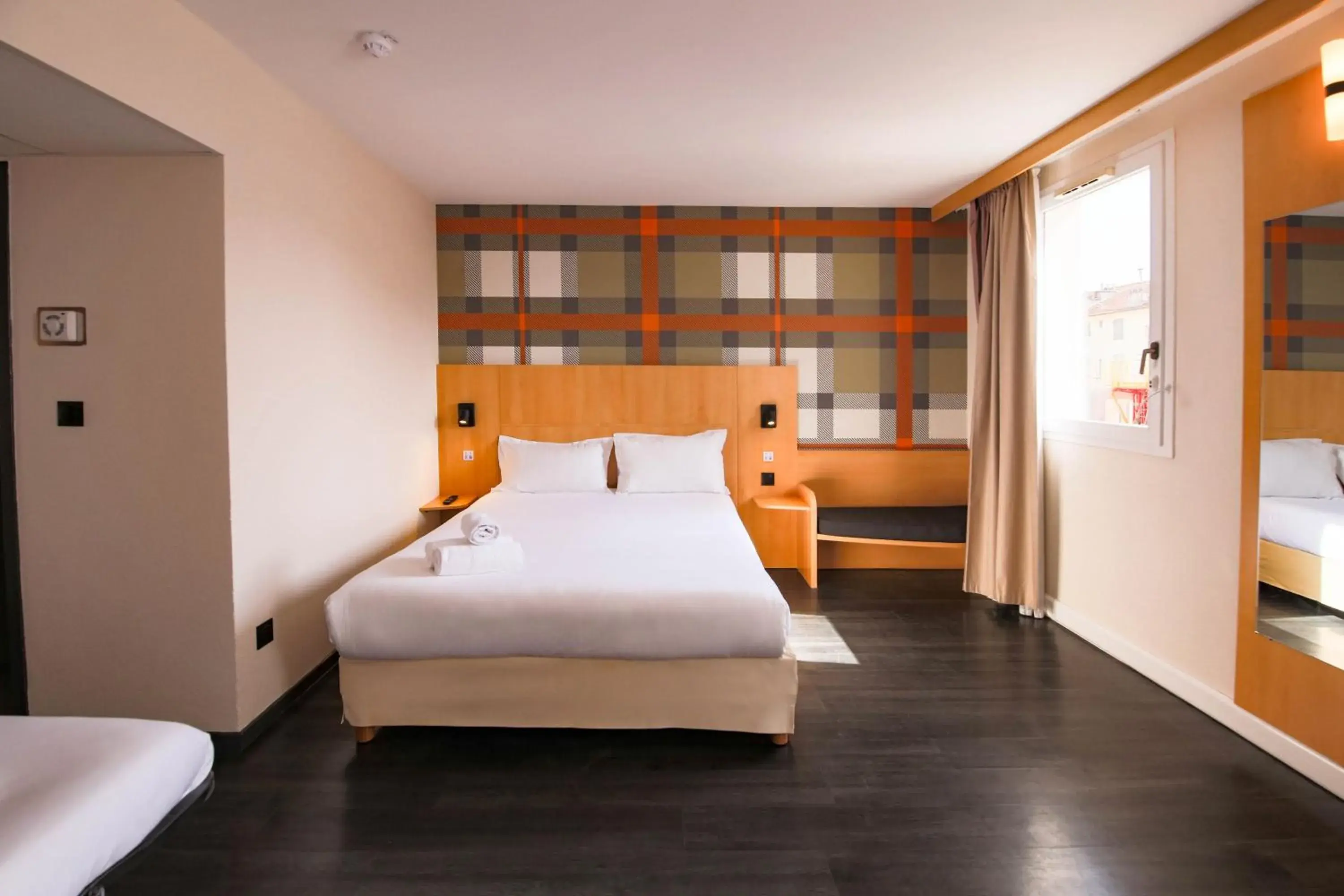 Quadruple Room in easyHotel Nice Old Town Quadruple Room in easyHotel Nice Old Town