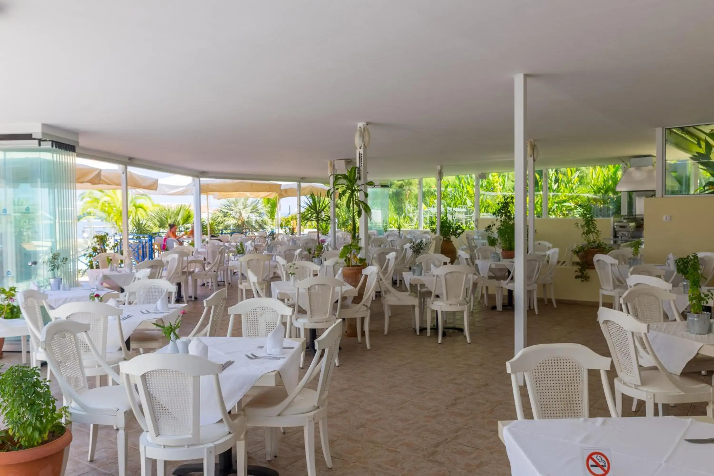 Restaurant/places to eat in Rethymno Mare Royal & Water Park Restaurant/places to eat in Rethymno Mare Royal & Water Park