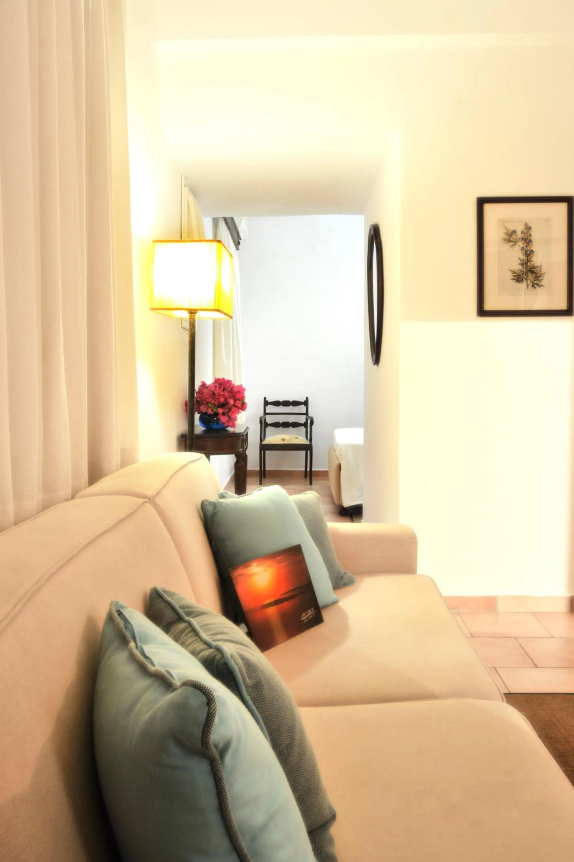 Living room, Bed in Villa Martha