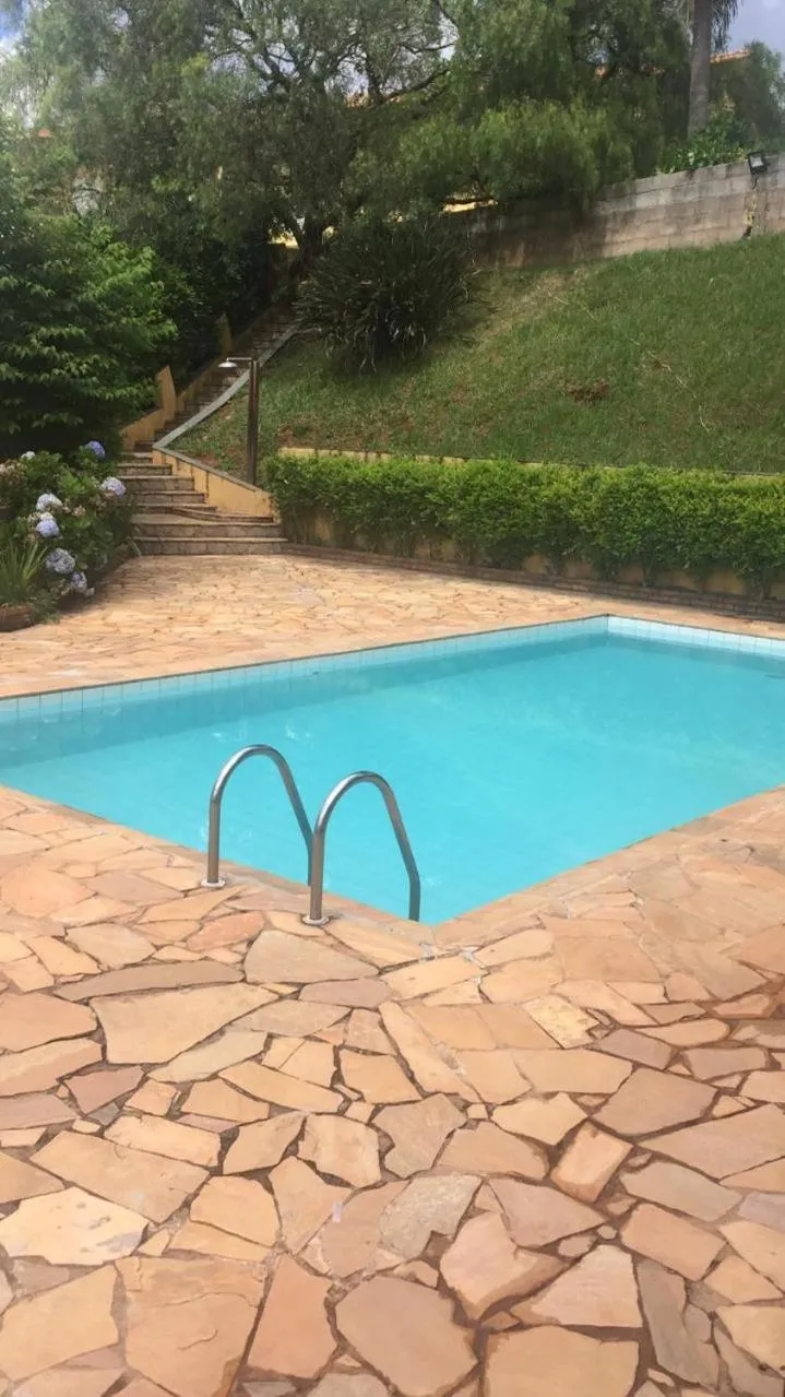 Swimming pool in Pousada Vila Serrana