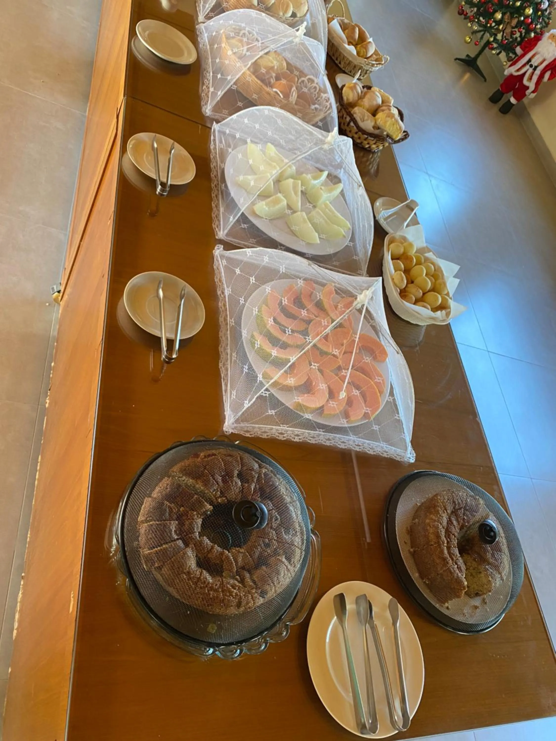 Buffet breakfast in Pousada Vila Serrana