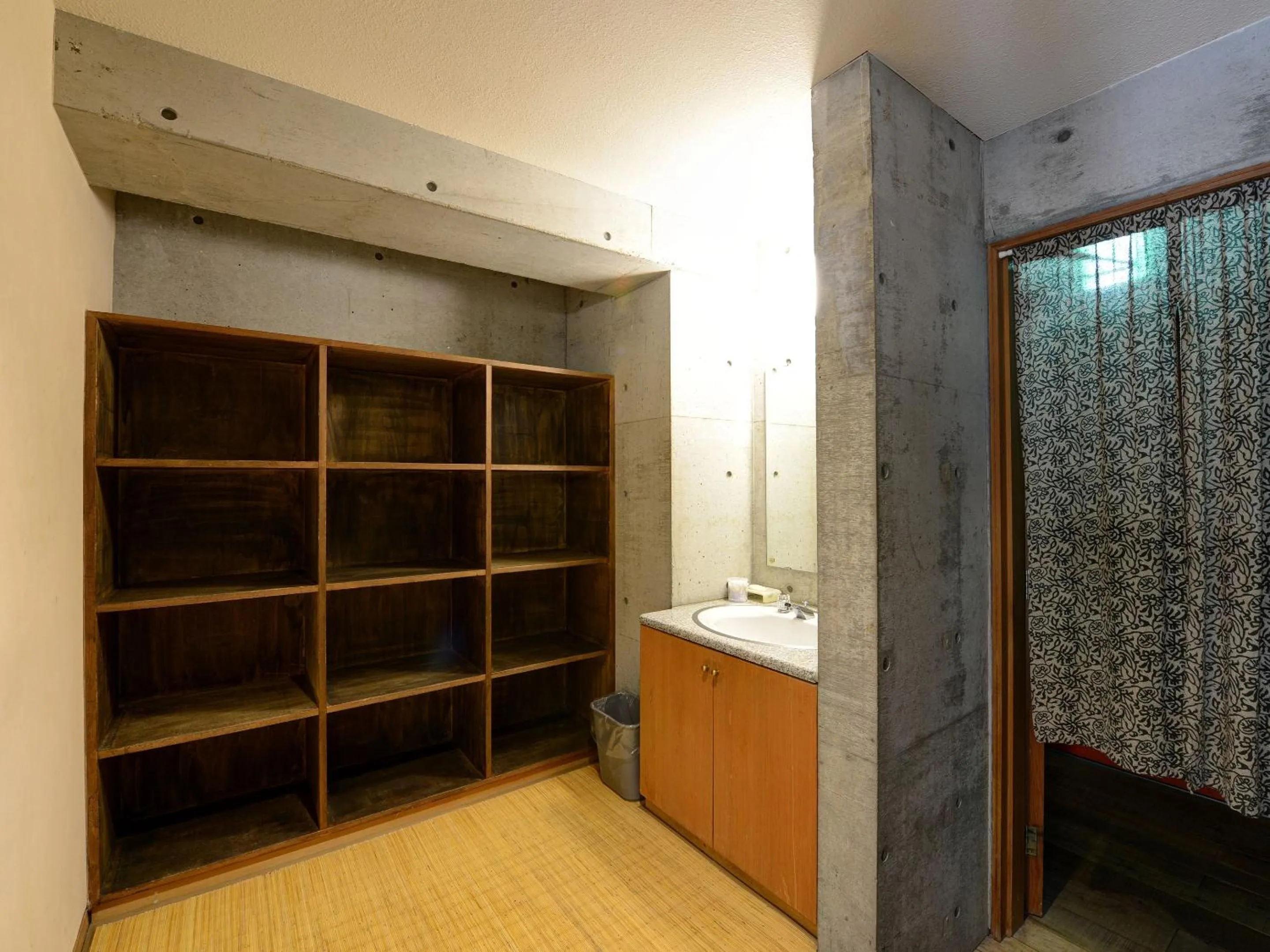 Public Bath in the Kinta Naeba