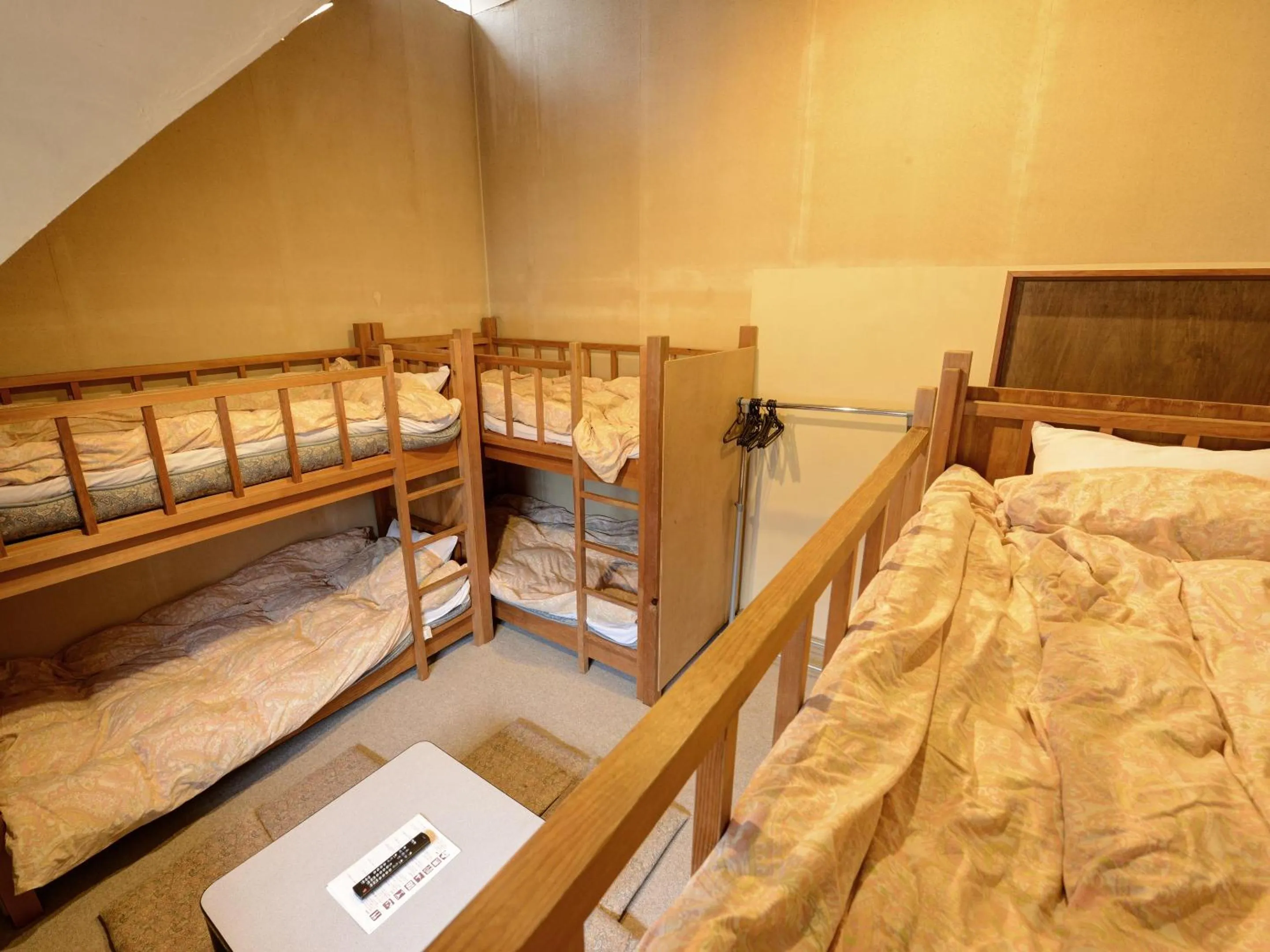 Photo of the whole room, Bed in the Kinta Naeba