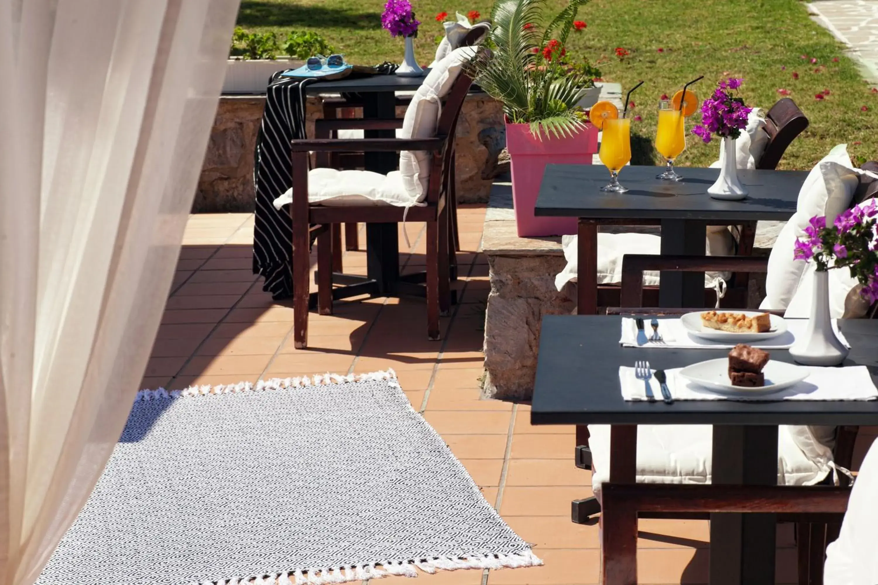 Lounge or bar in Vigles Sea View, Philian Hotels and Resorts Lounge or bar in Vigles Sea View, Philian Hotels and Resorts