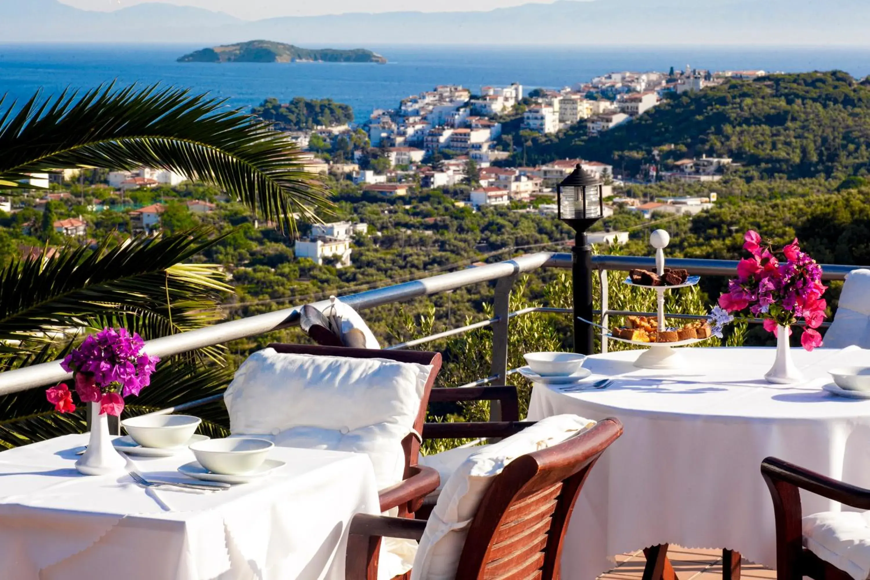 Lounge or bar in Vigles Sea View, Philian Hotels and Resorts Lounge or bar in Vigles Sea View, Philian Hotels and Resorts