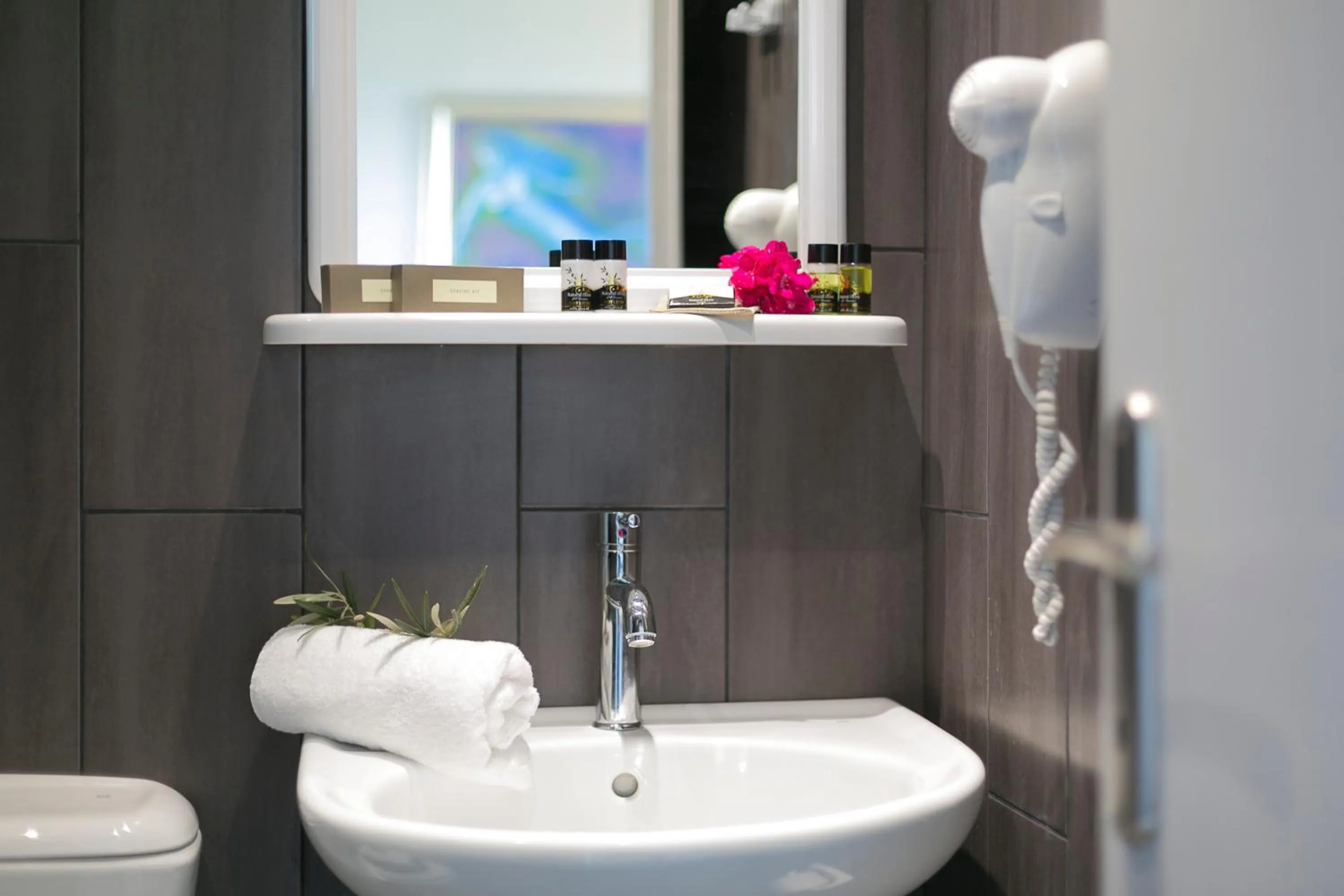 Bathroom in Vigles Sea View, Philian Hotels and Resorts