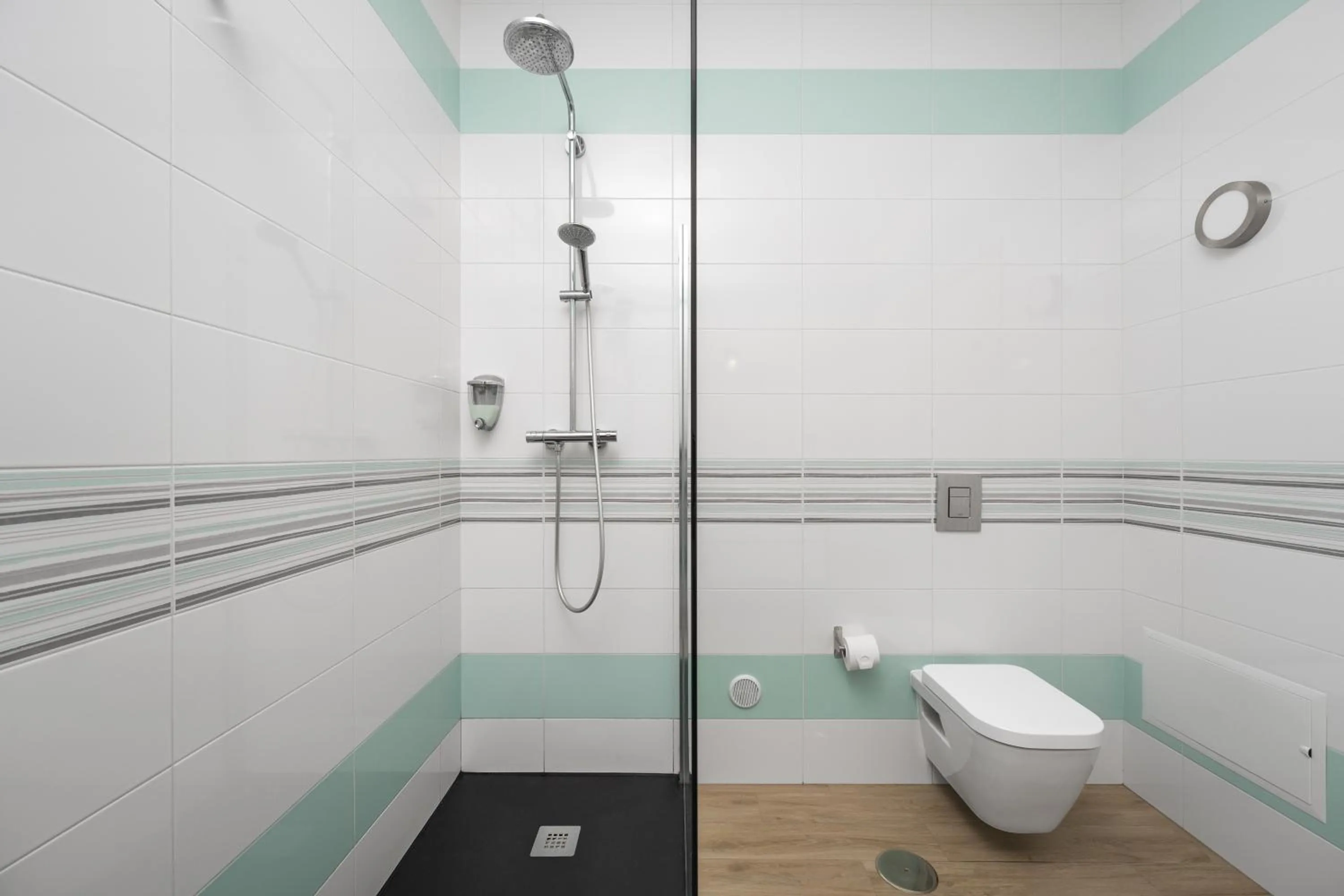 Public Bath in SilverSide Holidays