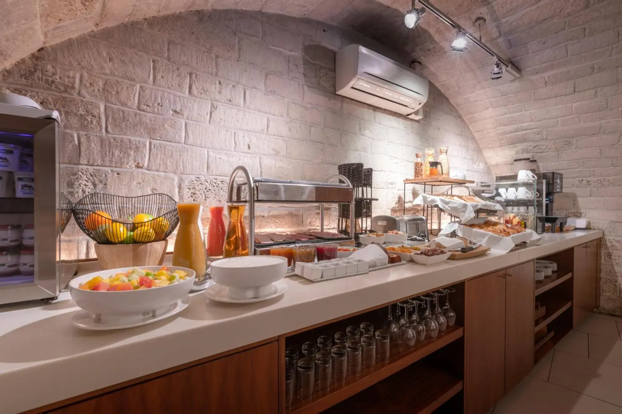 Buffet breakfast in 9Hotel Opera Buffet breakfast in 9Hotel Opera