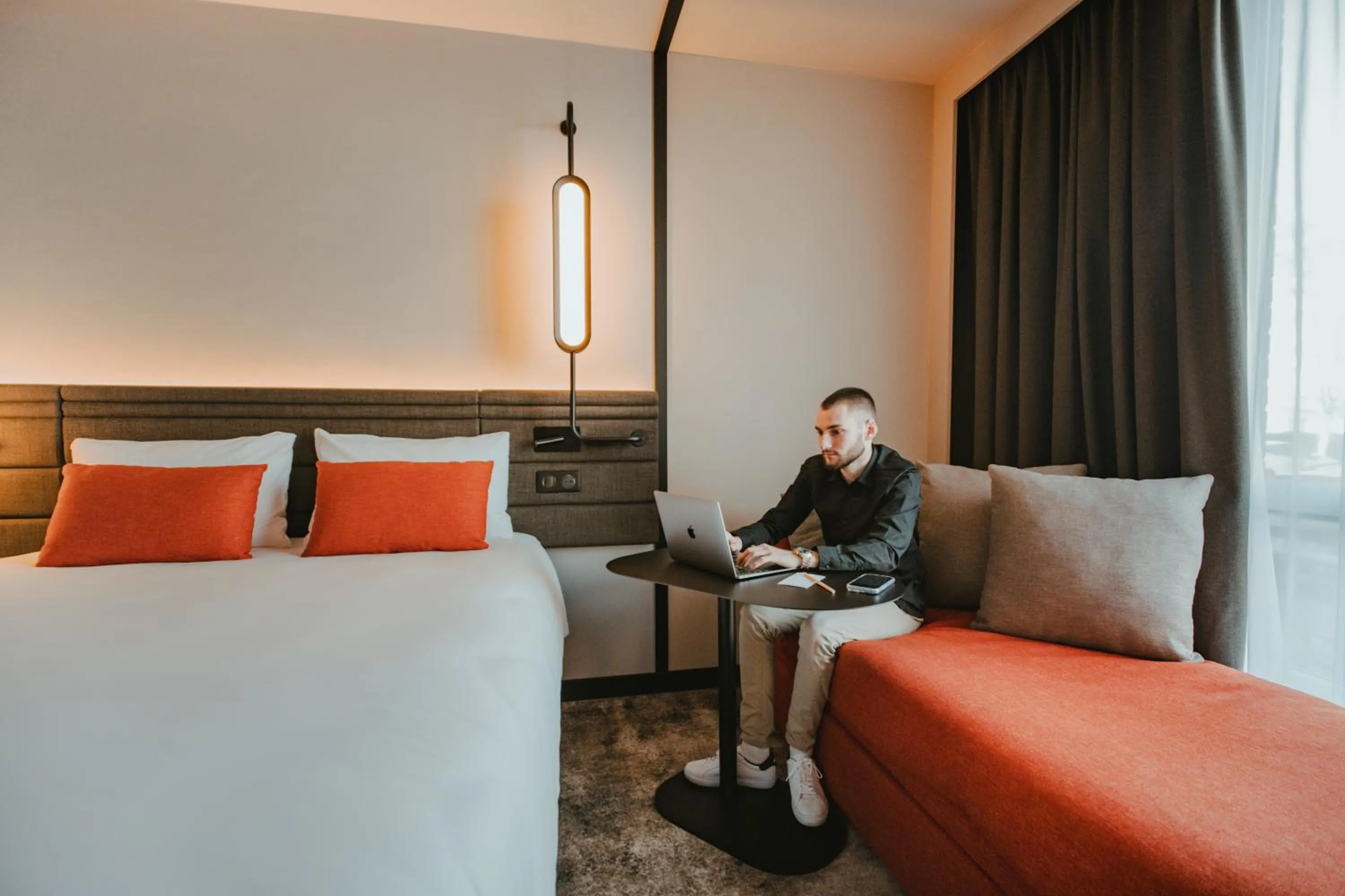 Bedroom in Novotel Lens Noyelles