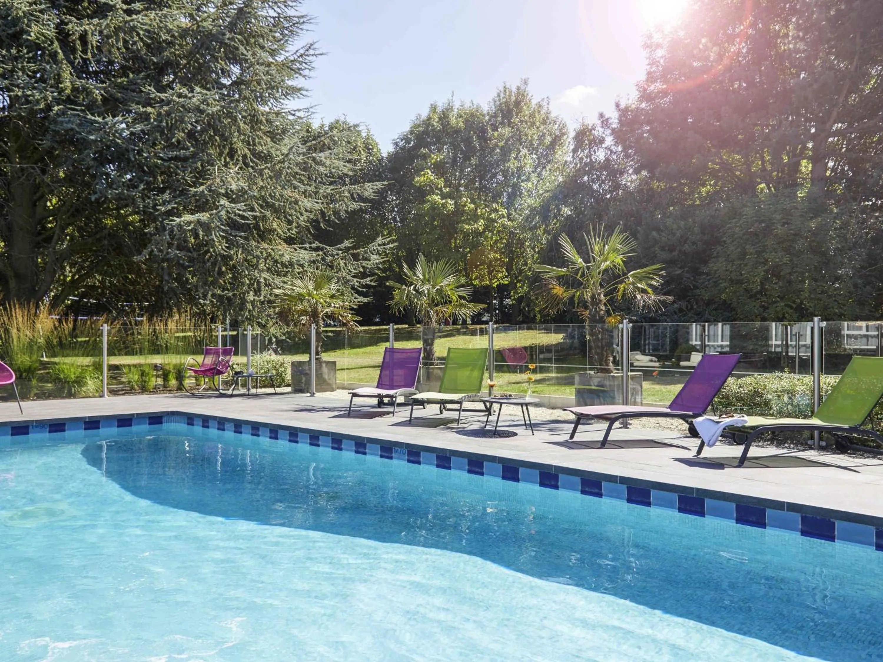 Pool view in Novotel Lens Noyelles