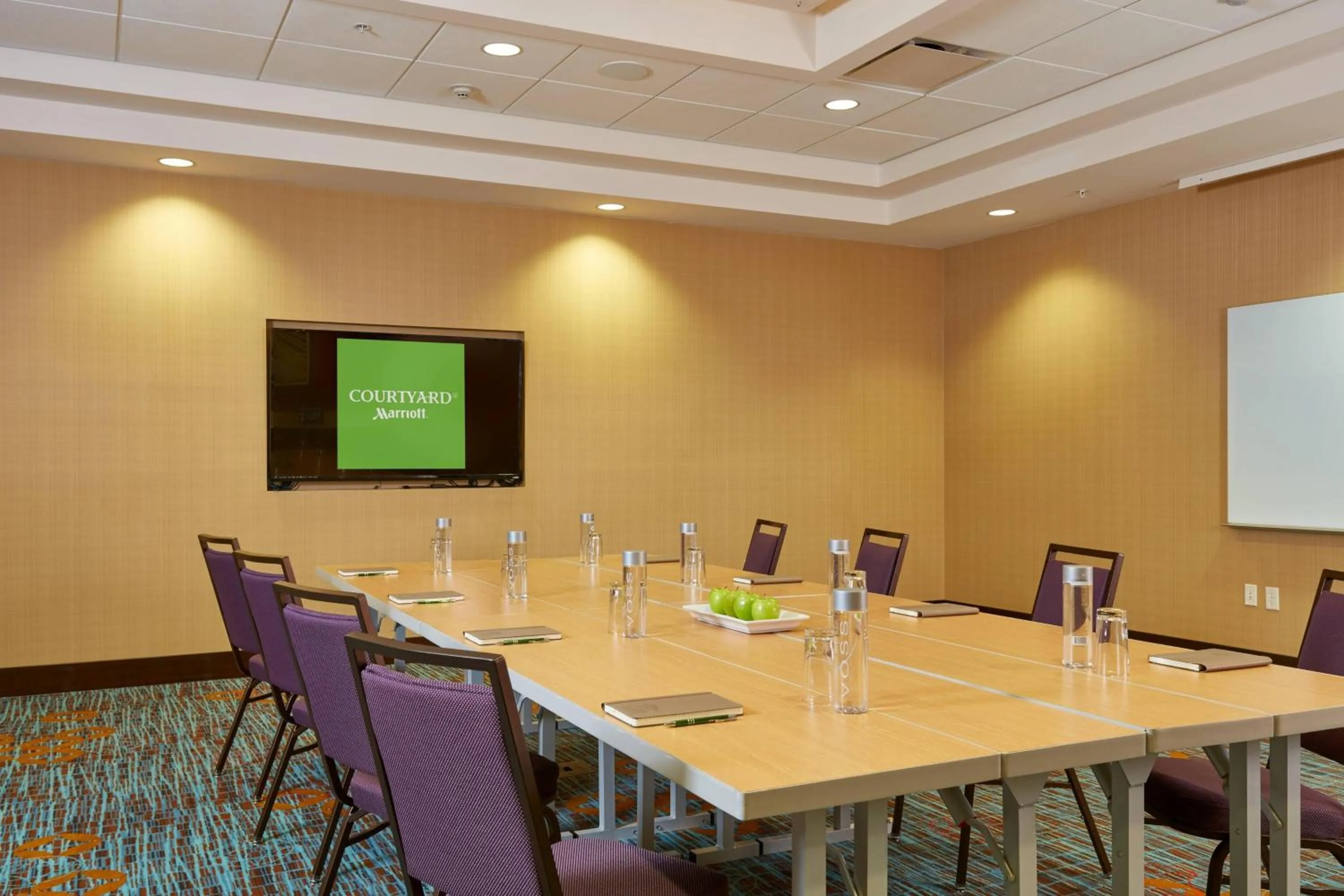 Meeting/conference room in Courtyard by Marriott San Jose North/ Silicon Valley