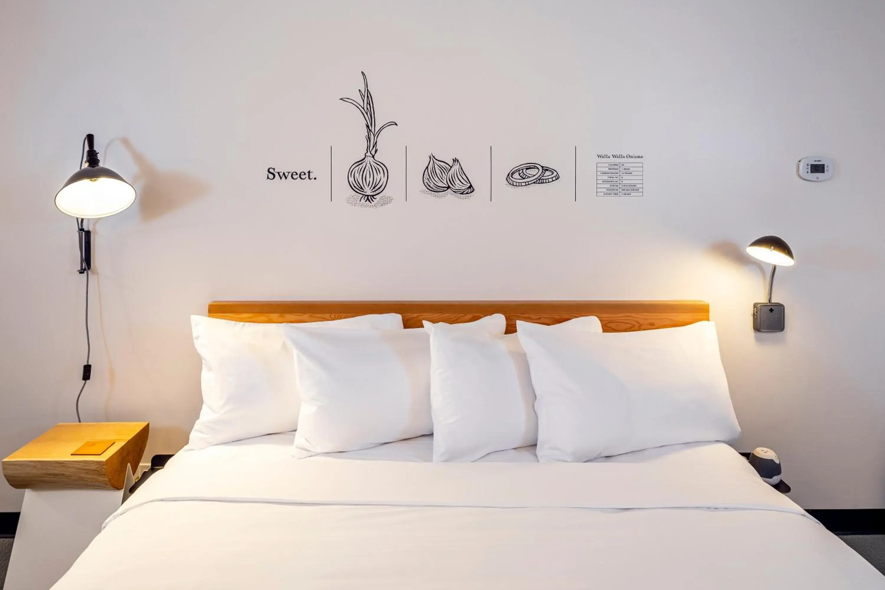 Bed in The FINCH Bed in The FINCH