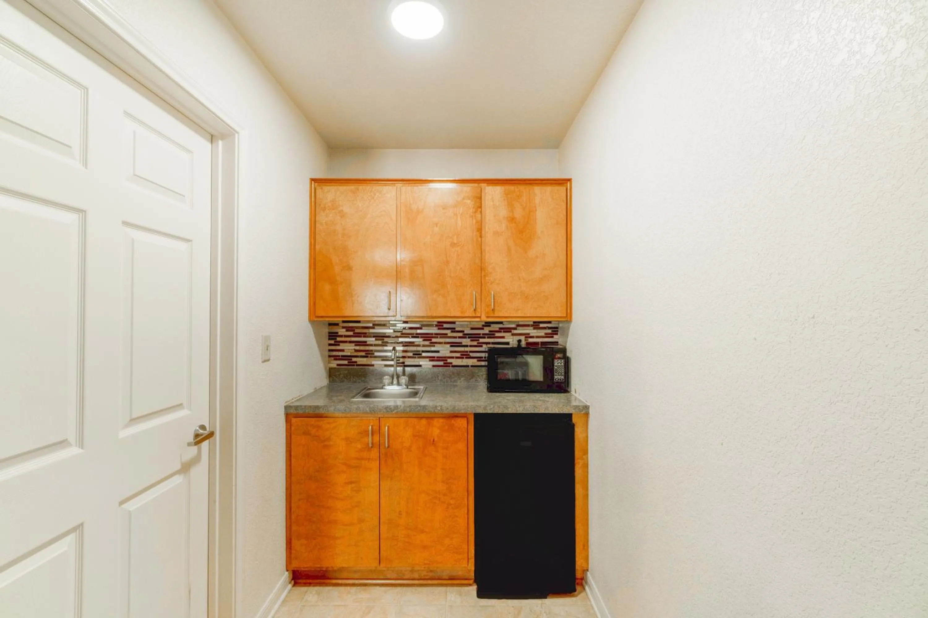 Bedroom in High Five Inn By OYO Killeen