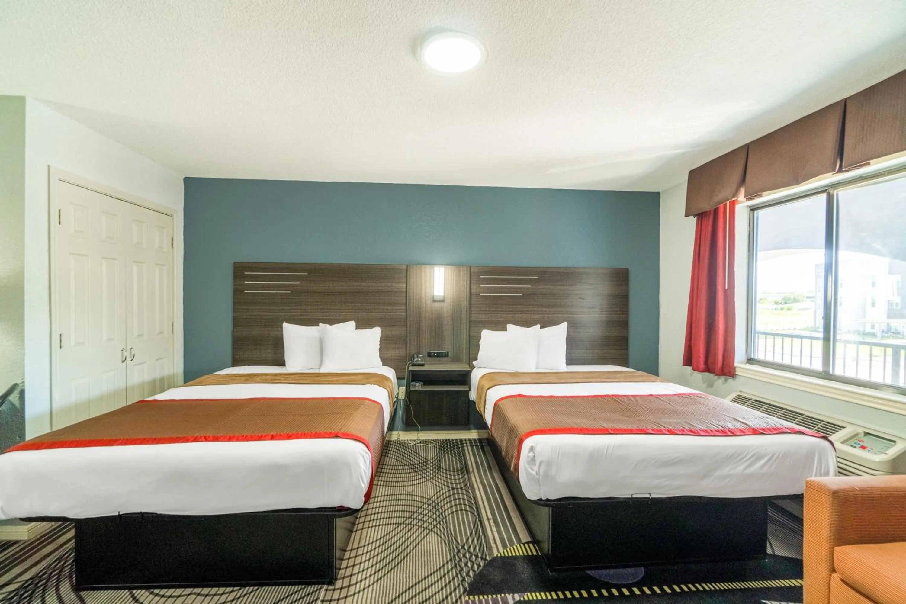 Bedroom, Bed in High Five Inn By OYO Killeen