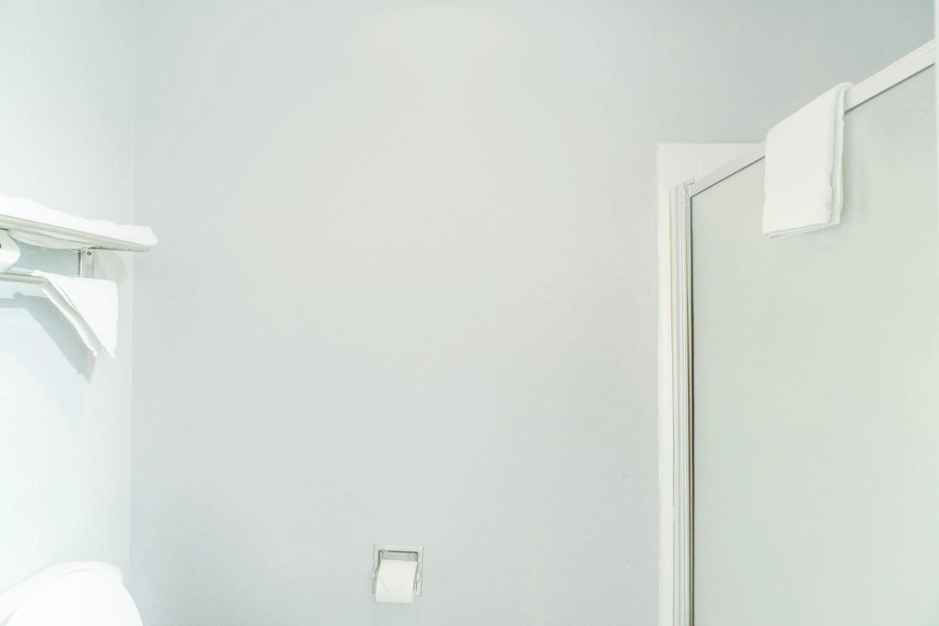 Bathroom in High Five Inn By OYO Killeen