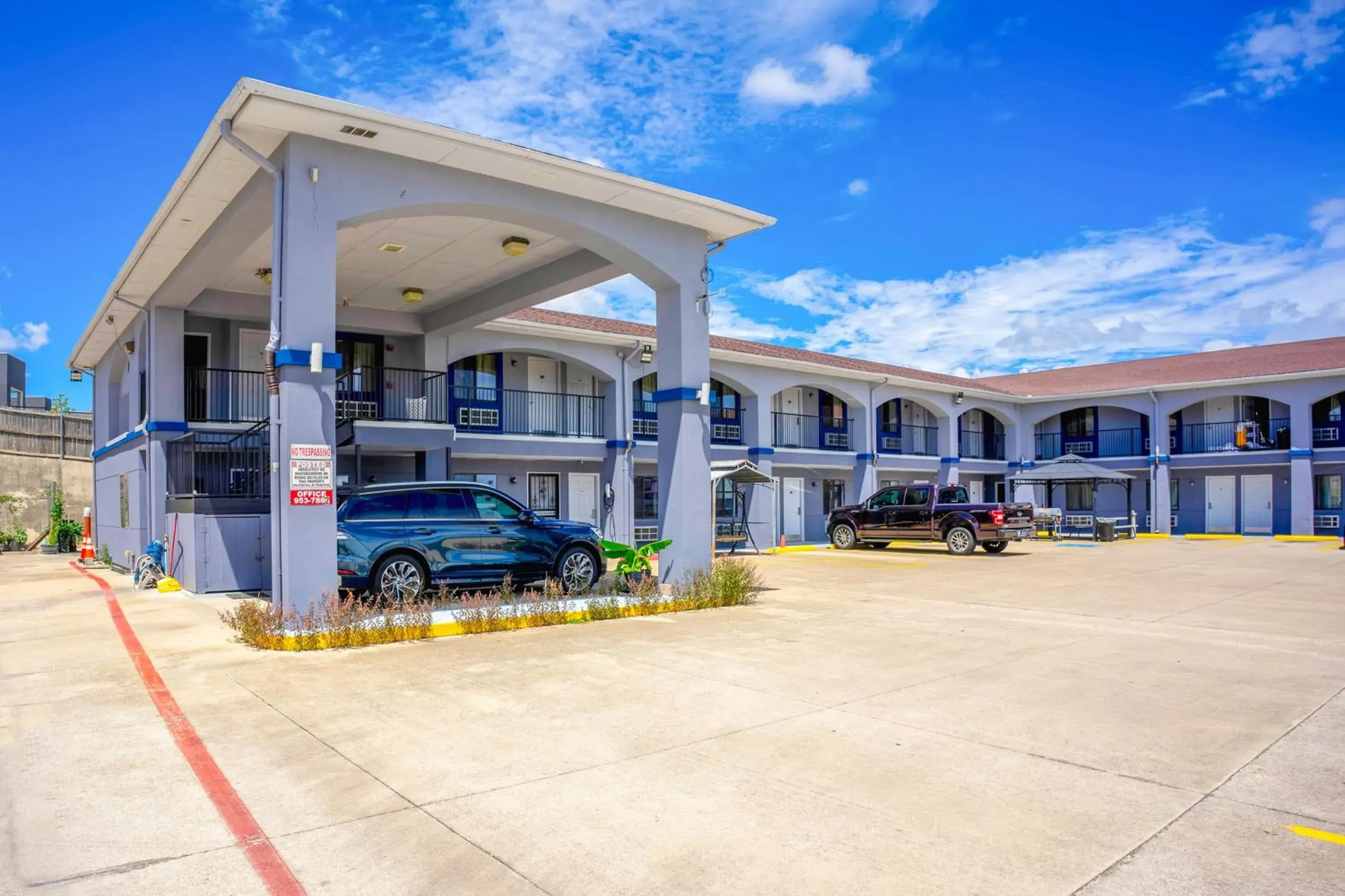 Facade/entrance in High Five Inn By OYO Killeen Facade/entrance in High Five Inn By OYO Killeen