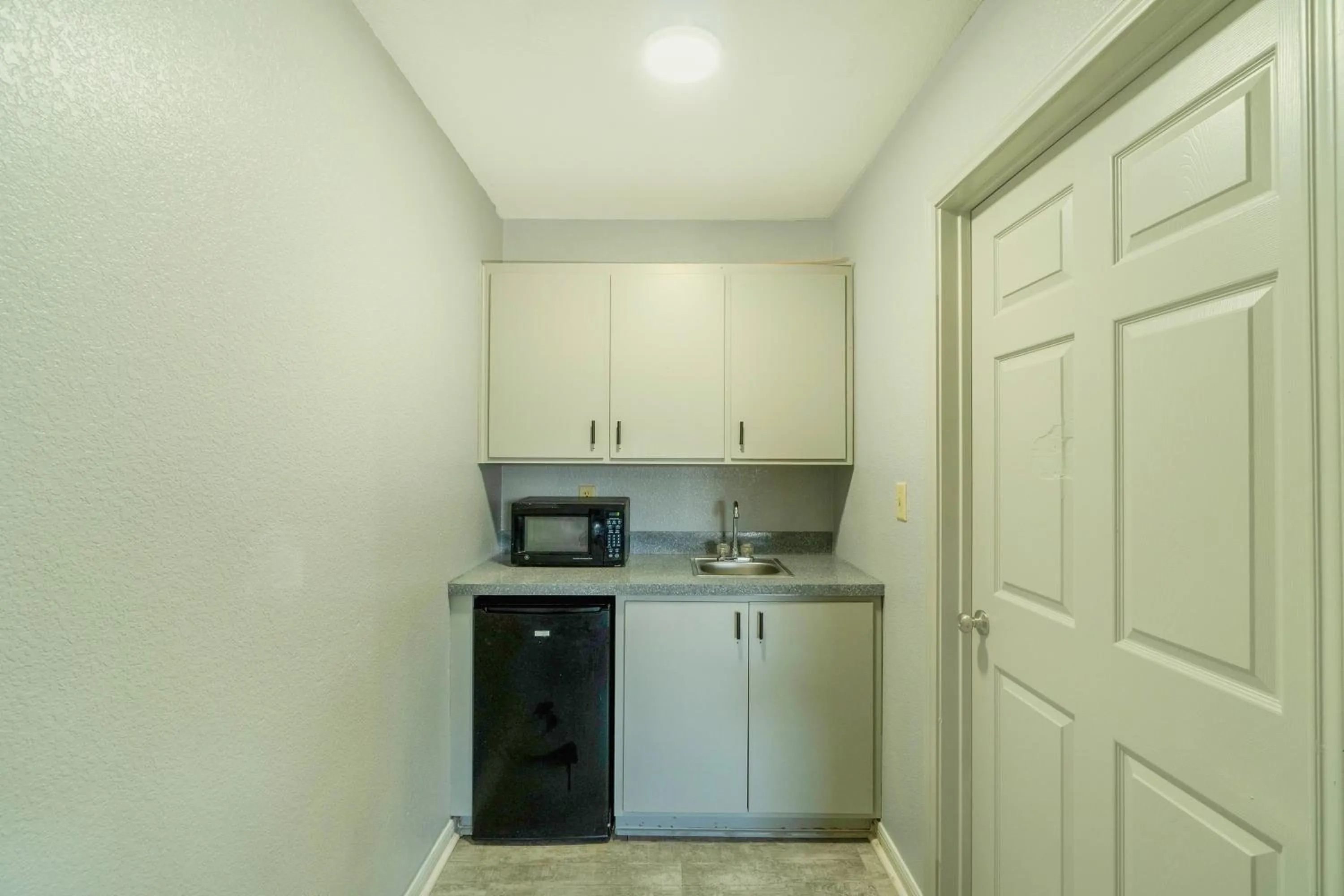 Bedroom in High Five Inn By OYO Killeen