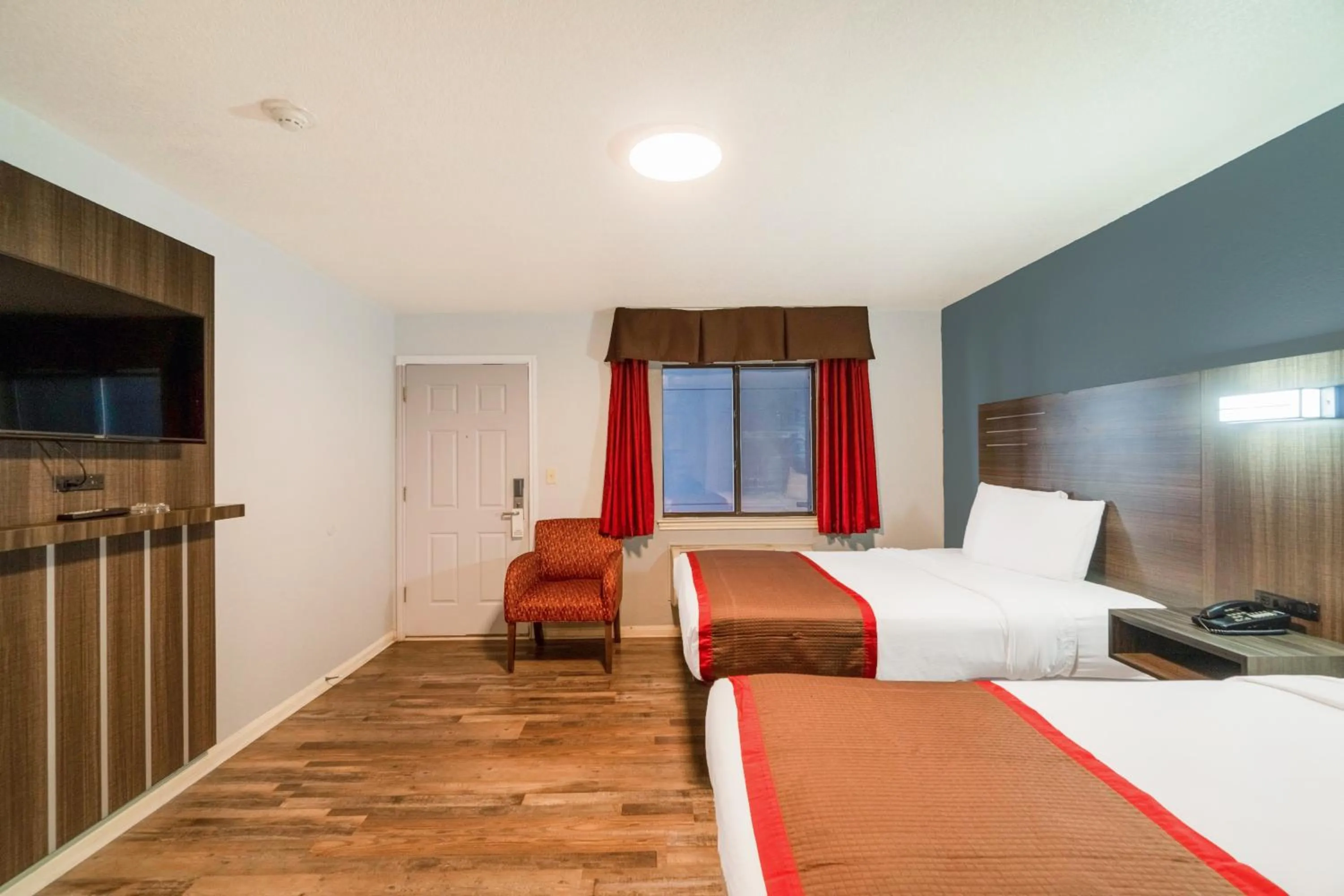 Bedroom, Bed in High Five Inn By OYO Killeen