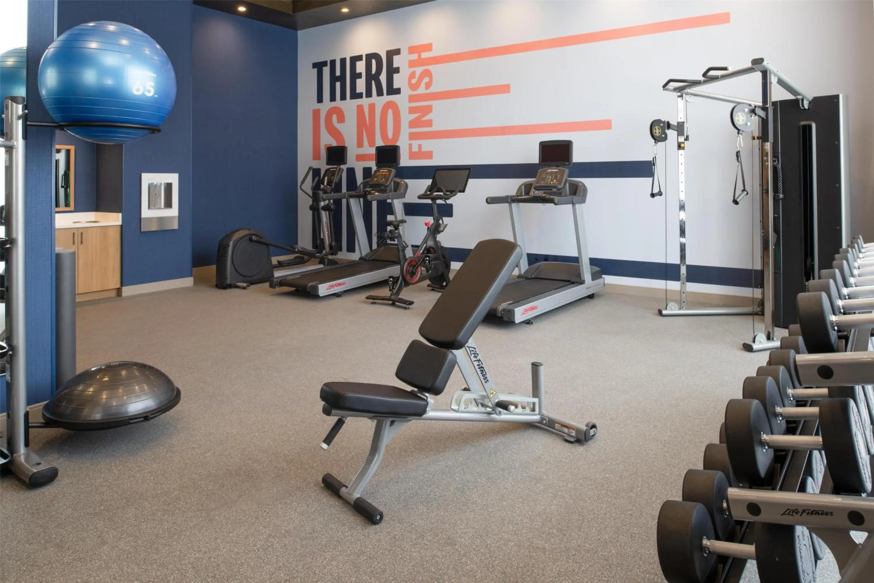 Fitness centre/facilities in Hampton Inn by Hilton North Hollywood