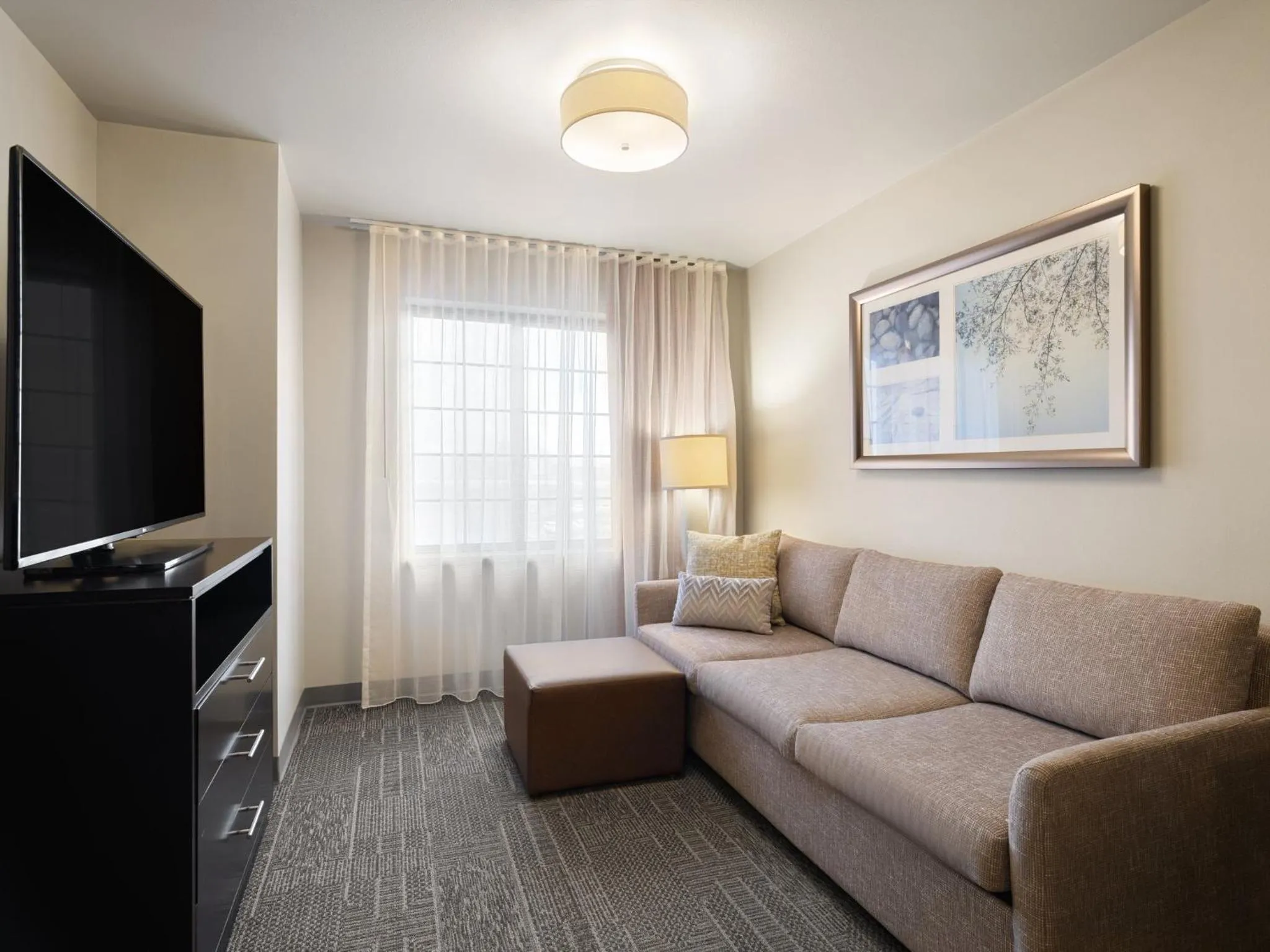 Photo of the whole room in Staybridge Suites Midvale by IHG