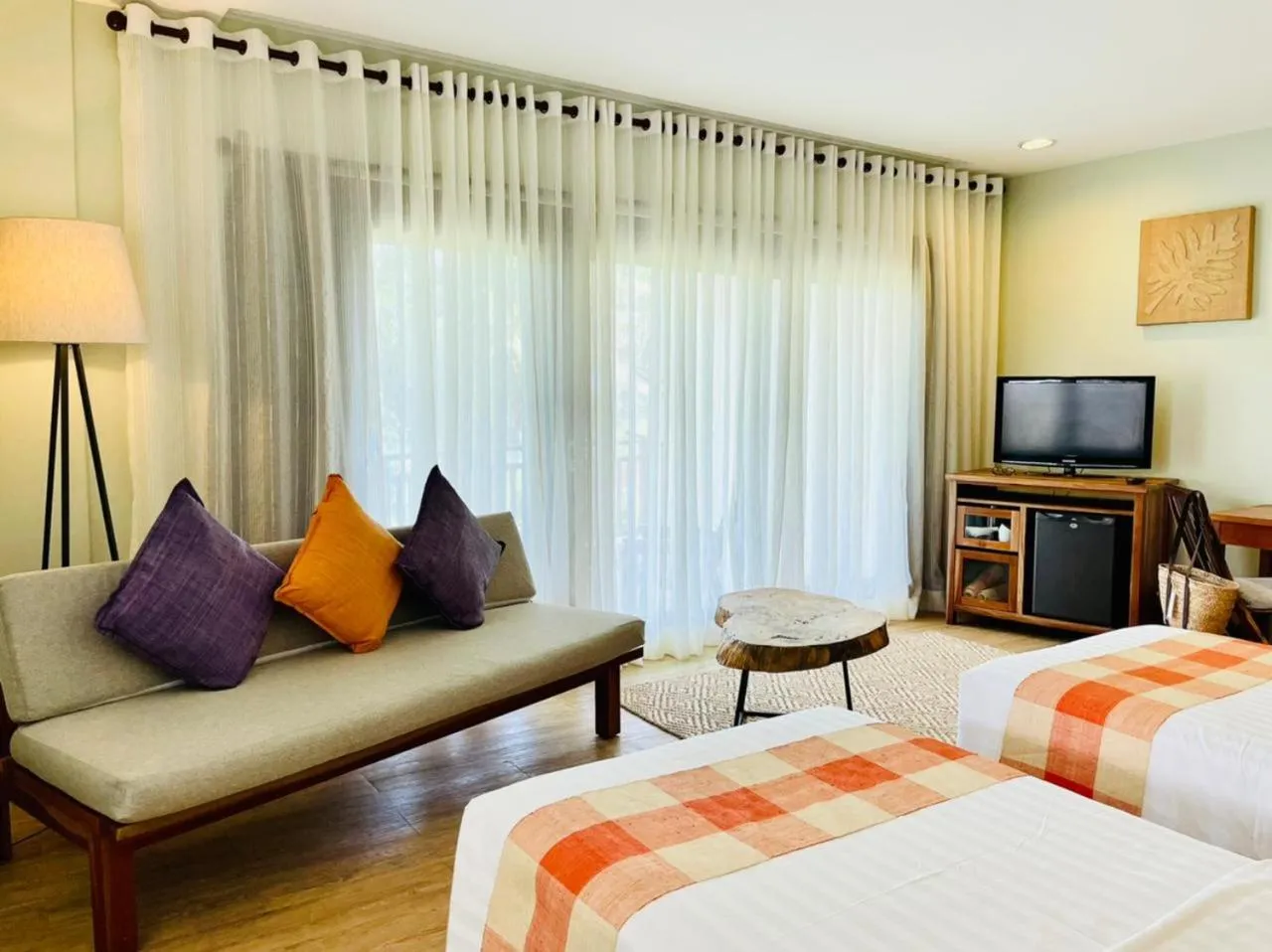 Bed in Amun Ini Beach Resort & Spa