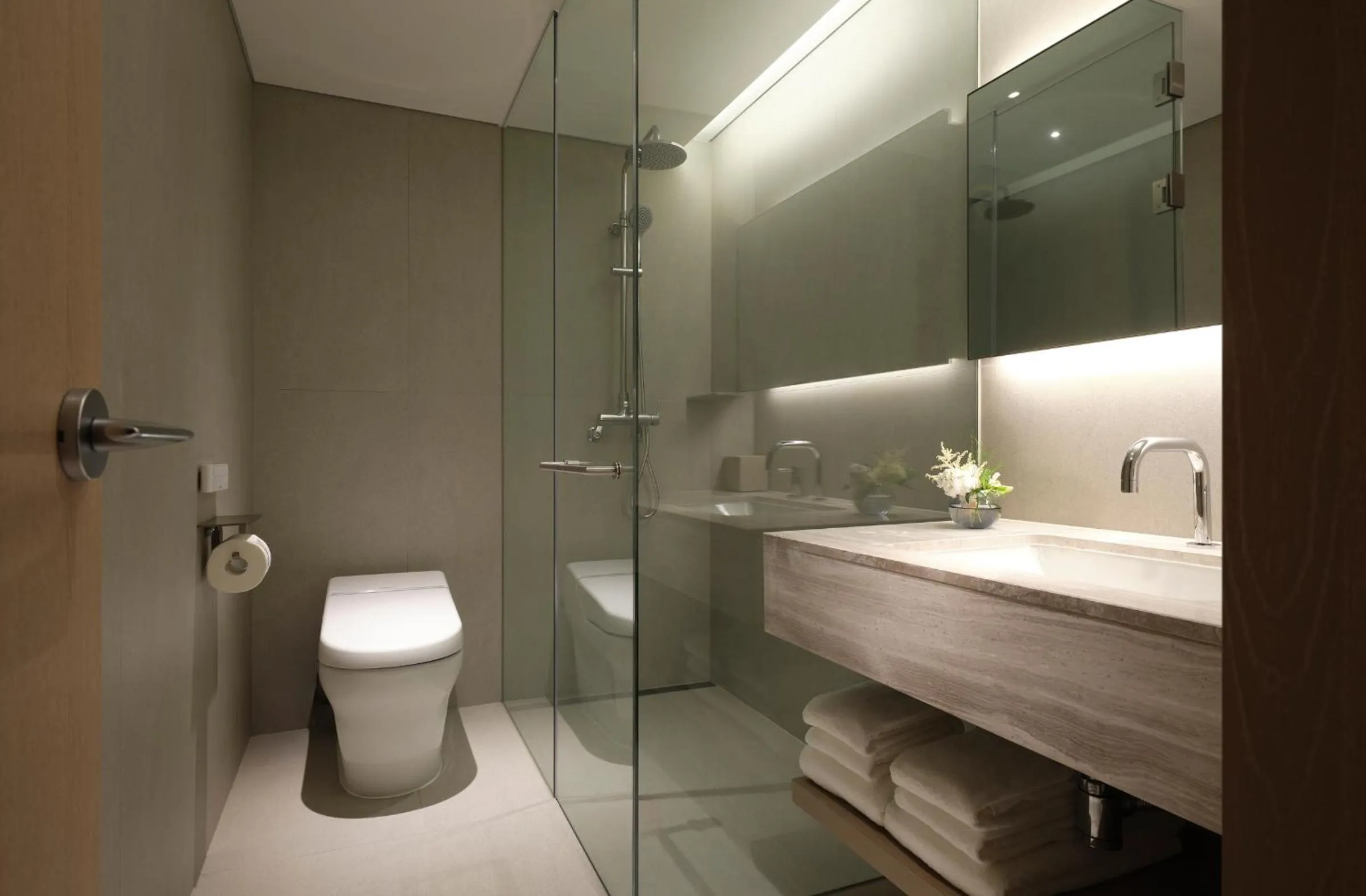 Toilet in Haevichi Hotel & Resort Jeju