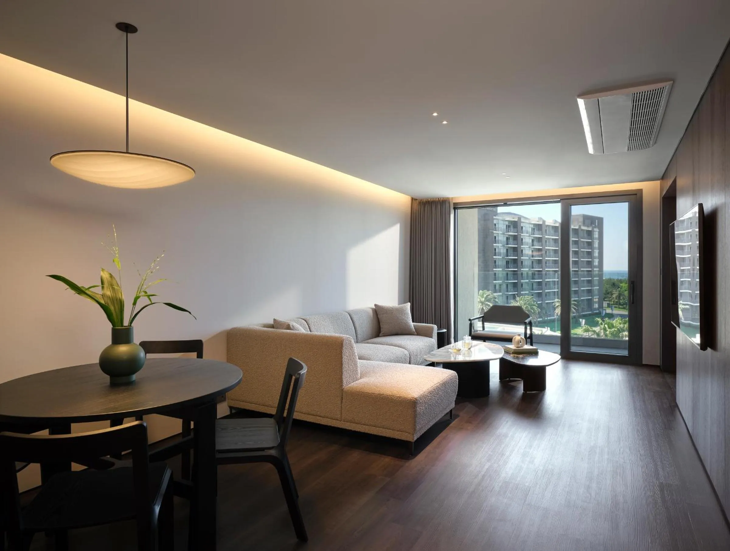 Living room, Bed in Haevichi Hotel & Resort Jeju