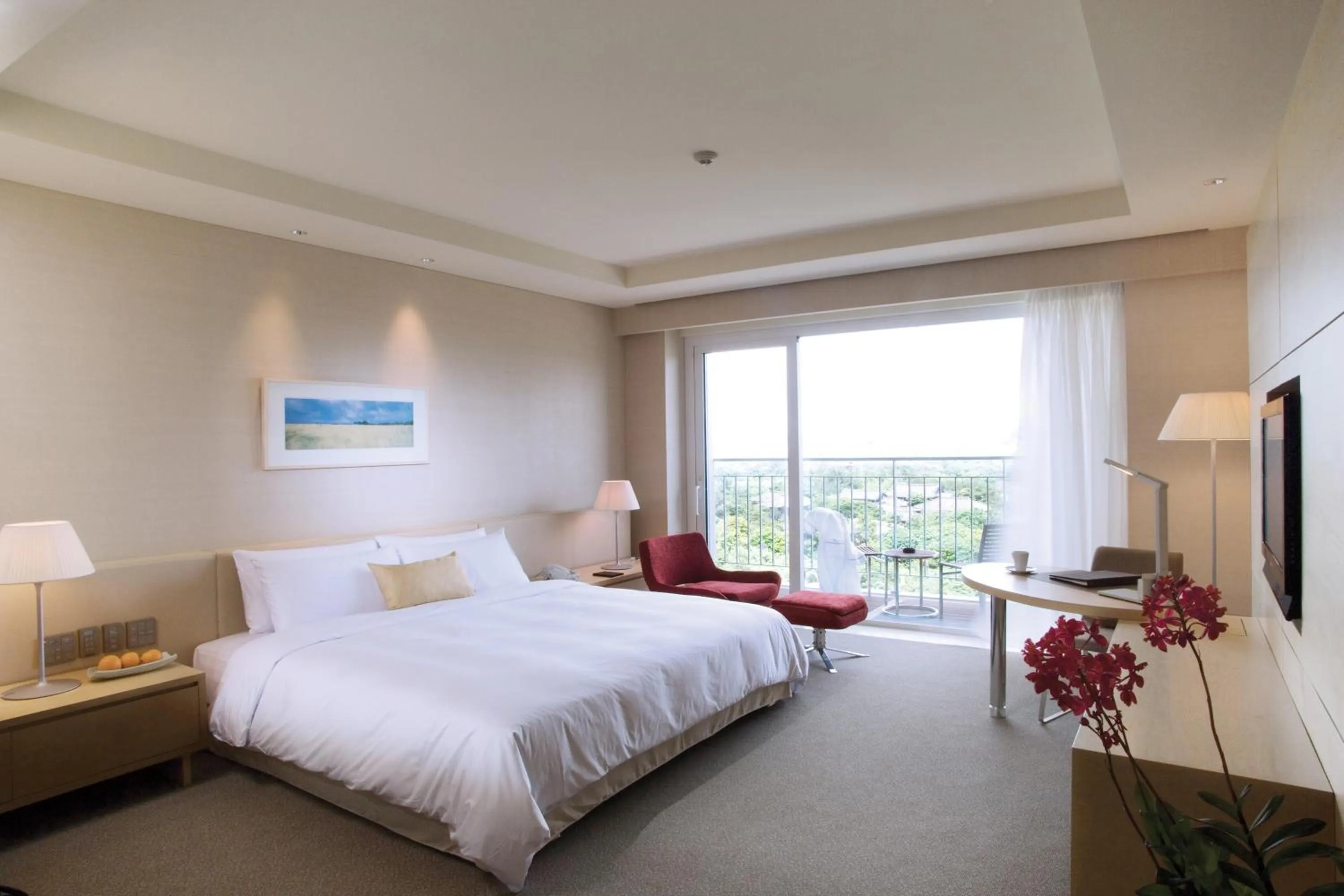 Bedroom, Bed in Haevichi Hotel & Resort Jeju