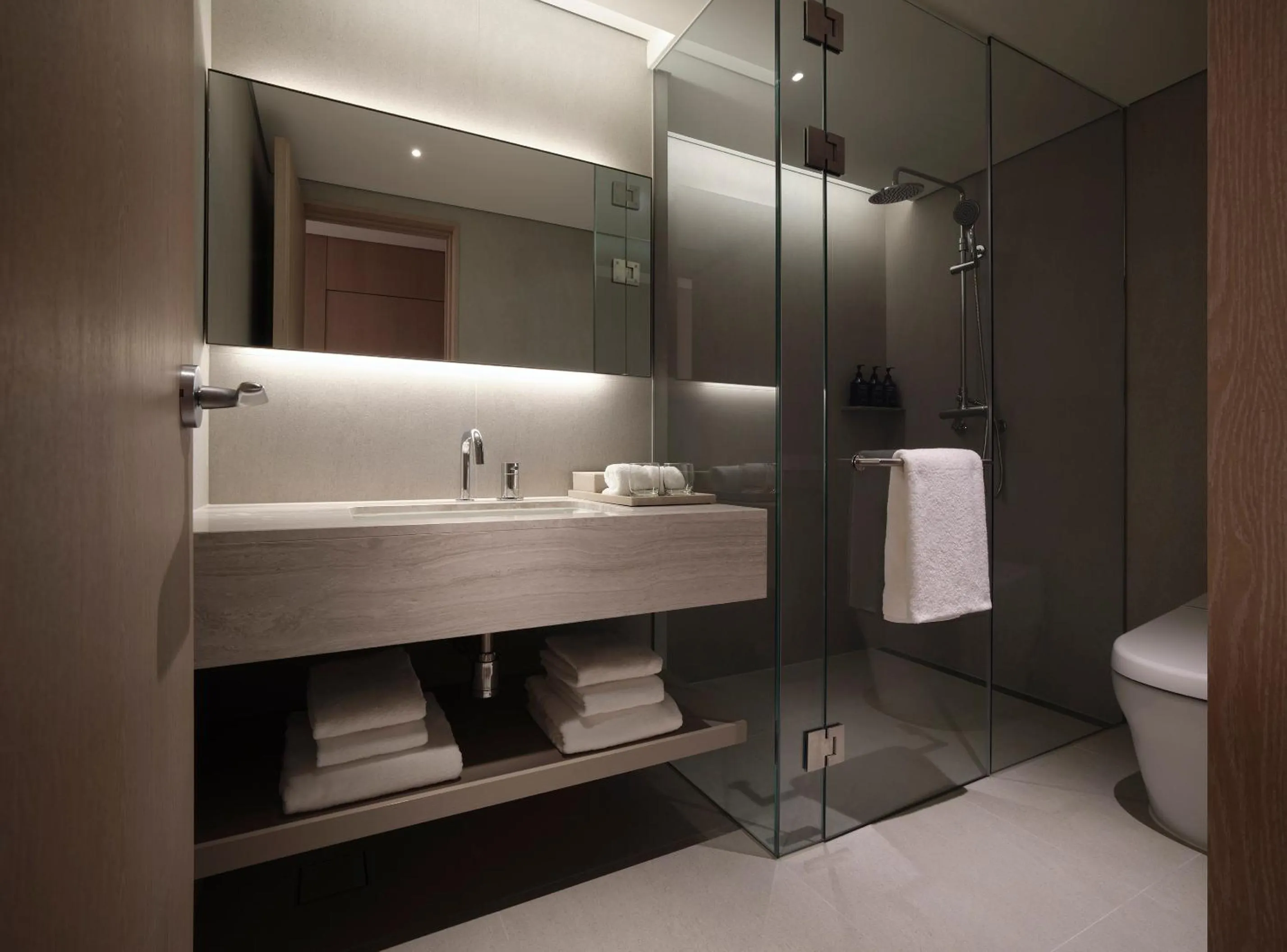 Toilet in Haevichi Hotel & Resort Jeju