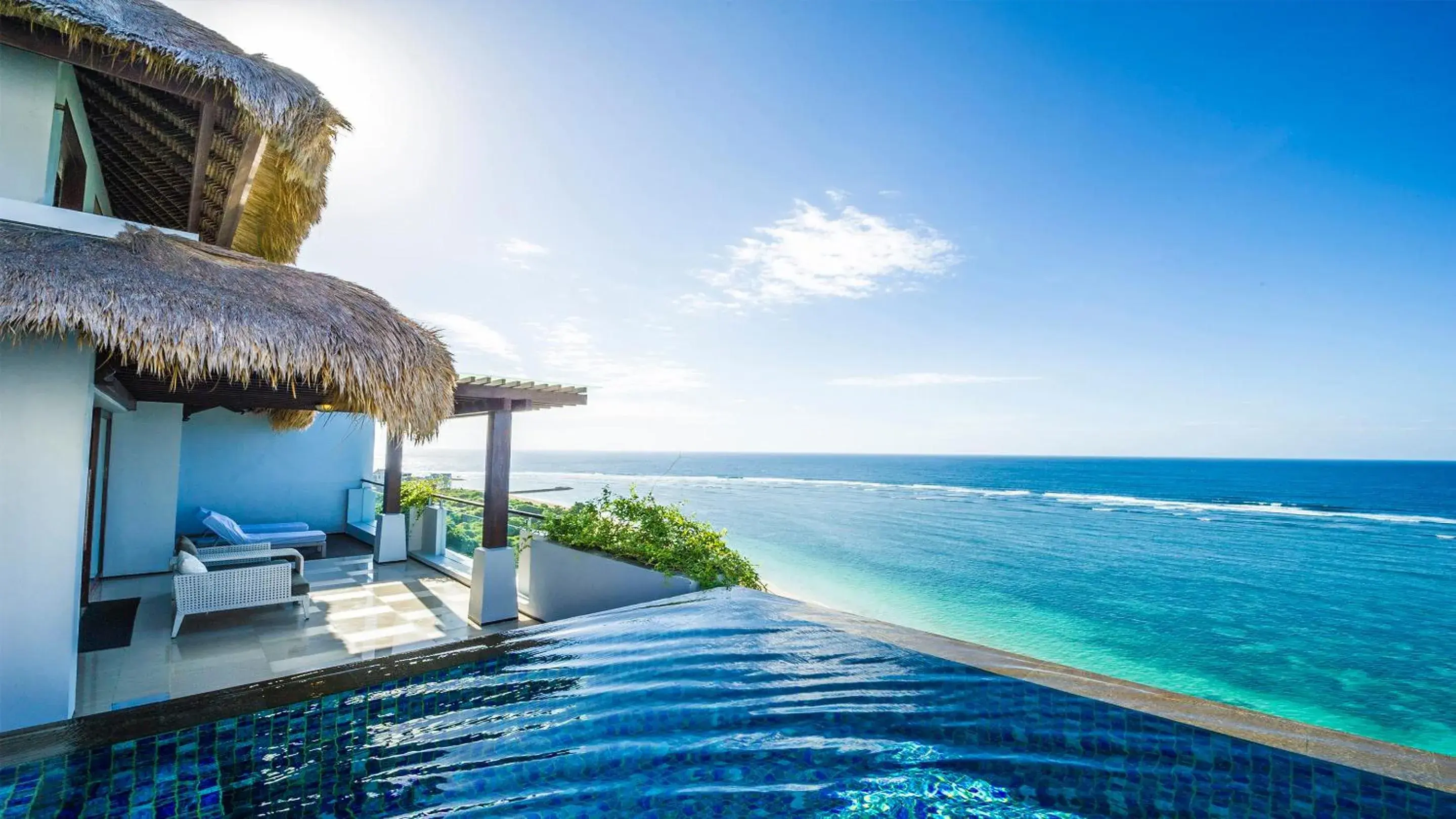 Swimming pool in Samabe Bali Suites & Villas Swimming pool in Samabe Bali Suites & Villas