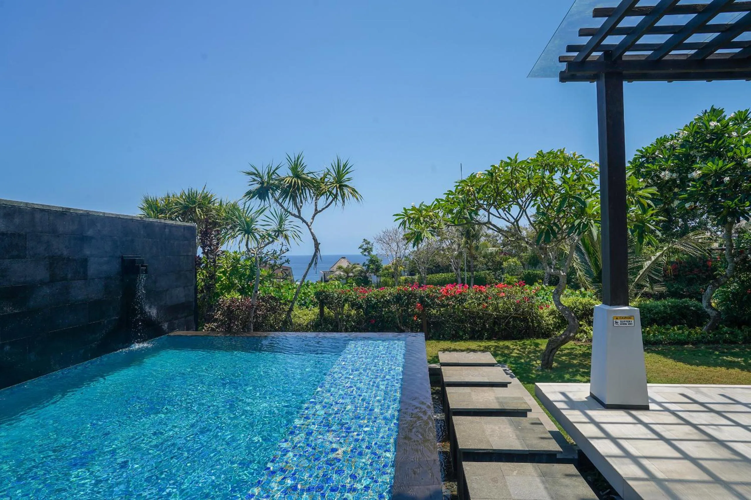 Swimming pool in Samabe Bali Suites & Villas
