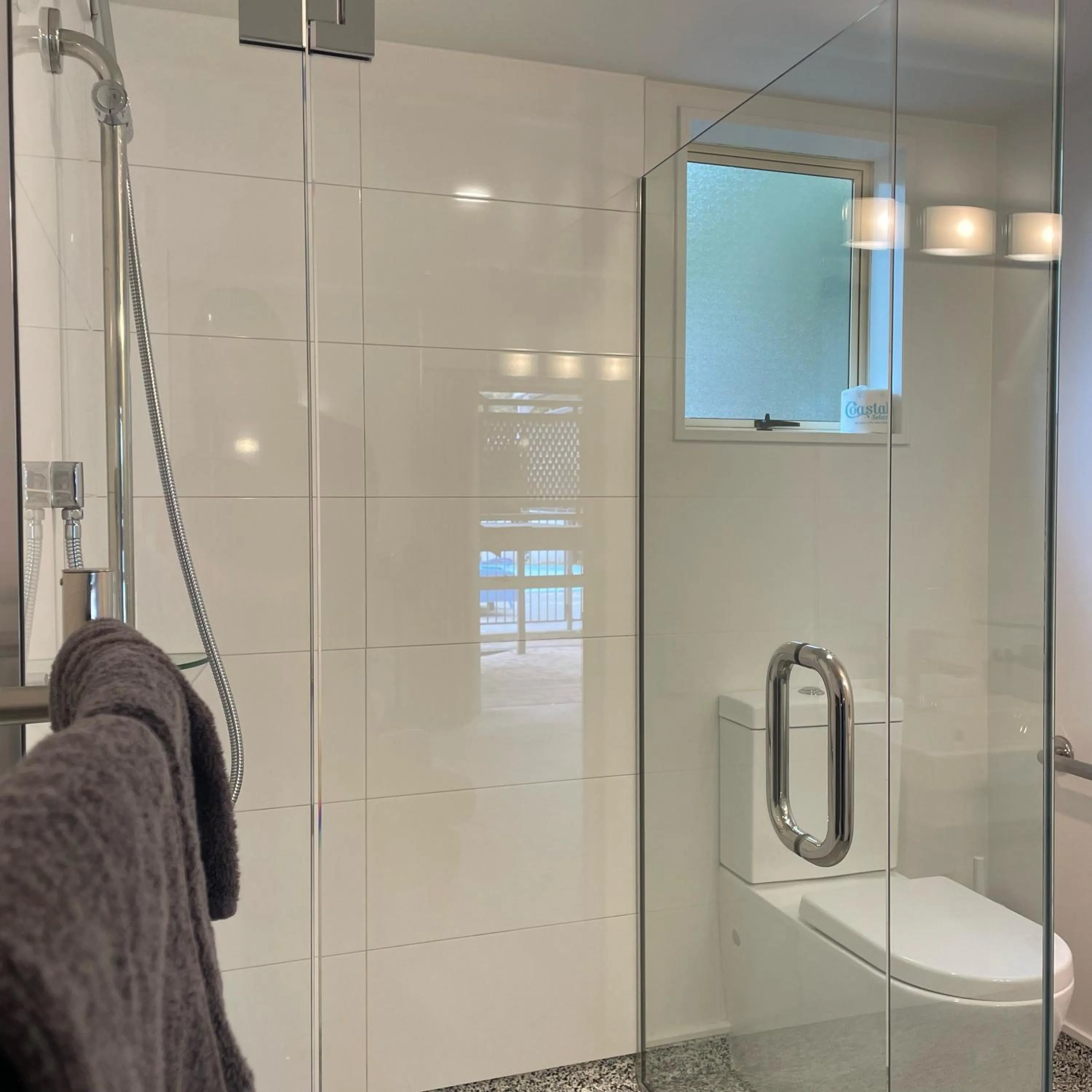 Bathroom in Apex Motorlodge