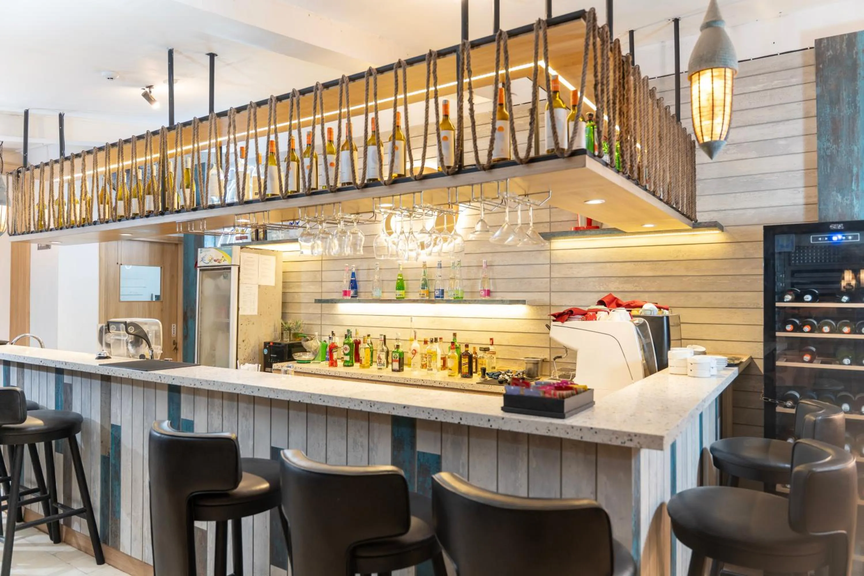 Restaurant/places to eat in Jambuluwuk Oceano Gili Trawangan