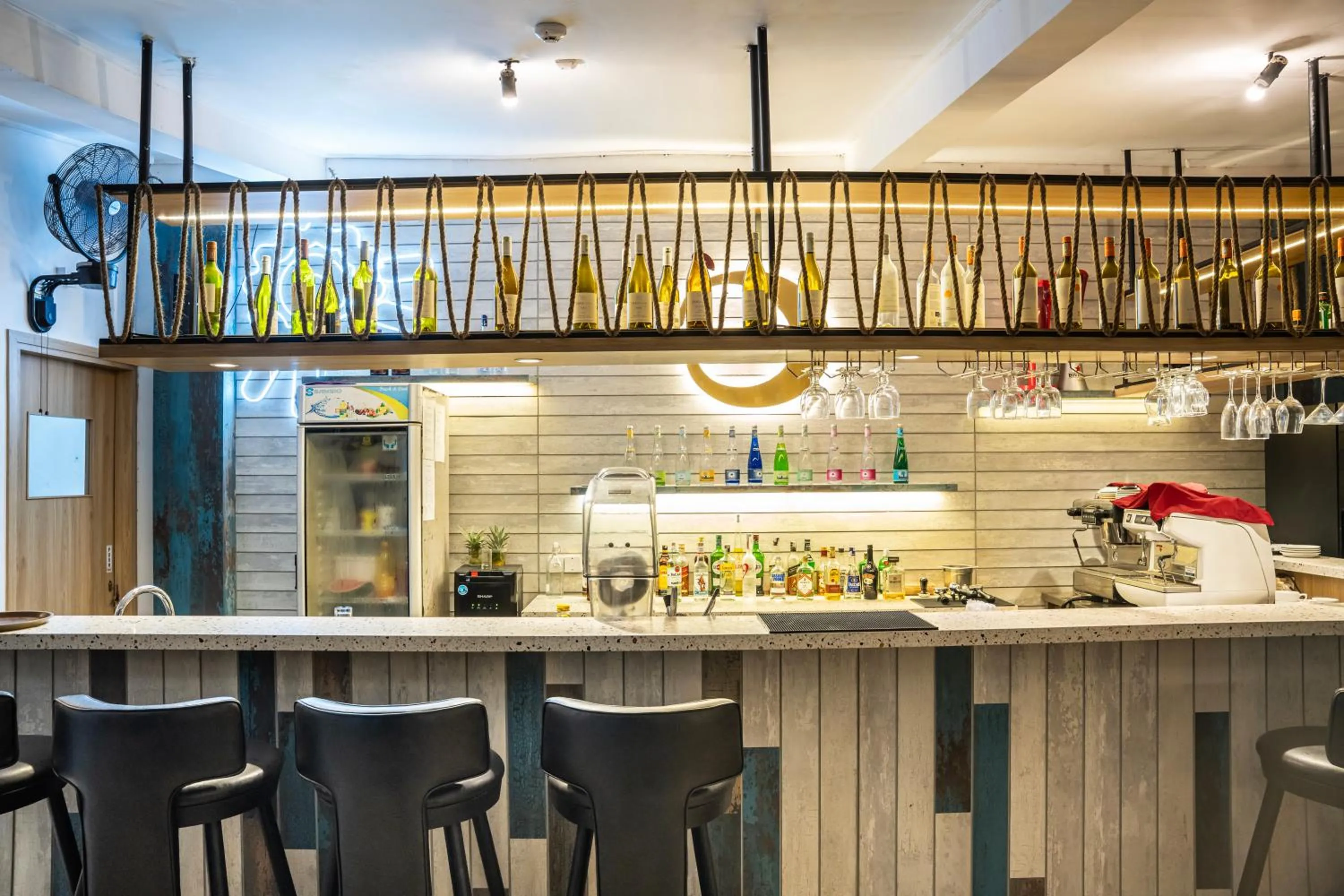 Restaurant/places to eat in Jambuluwuk Oceano Gili Trawangan