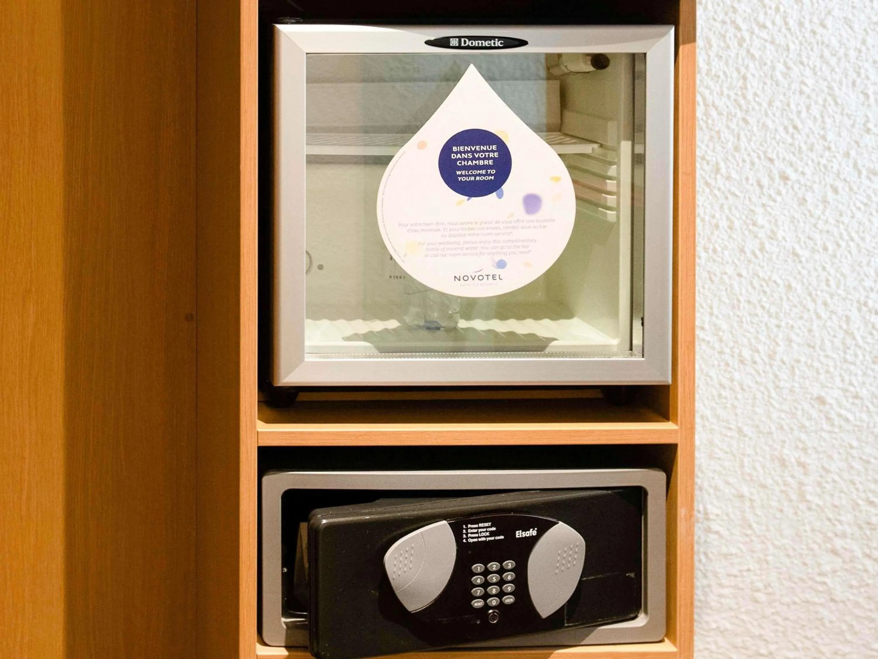 Bedroom in Novotel Lyon Gerland Musée des Confluences