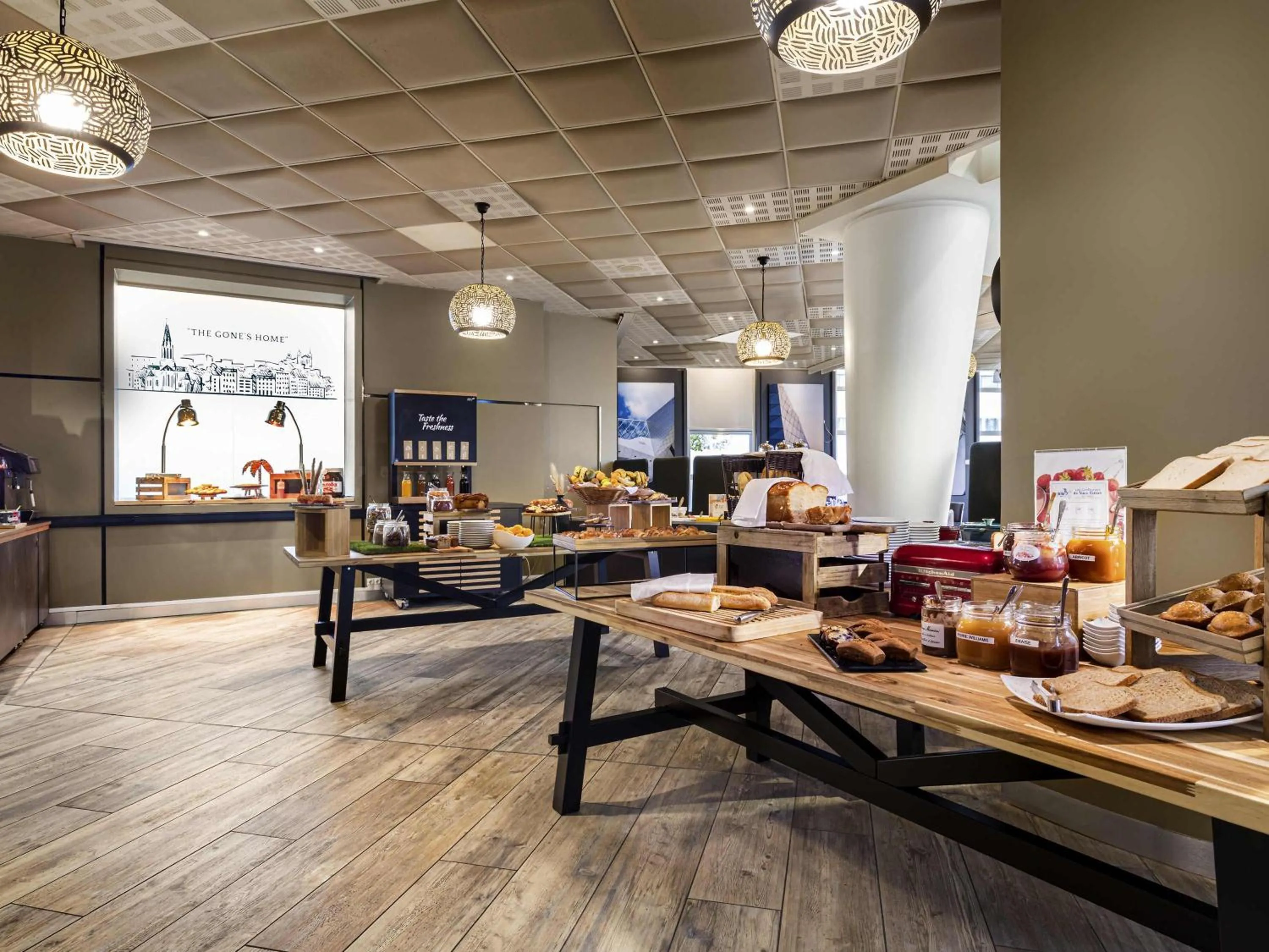 Breakfast in Novotel Lyon Gerland Musée des Confluences