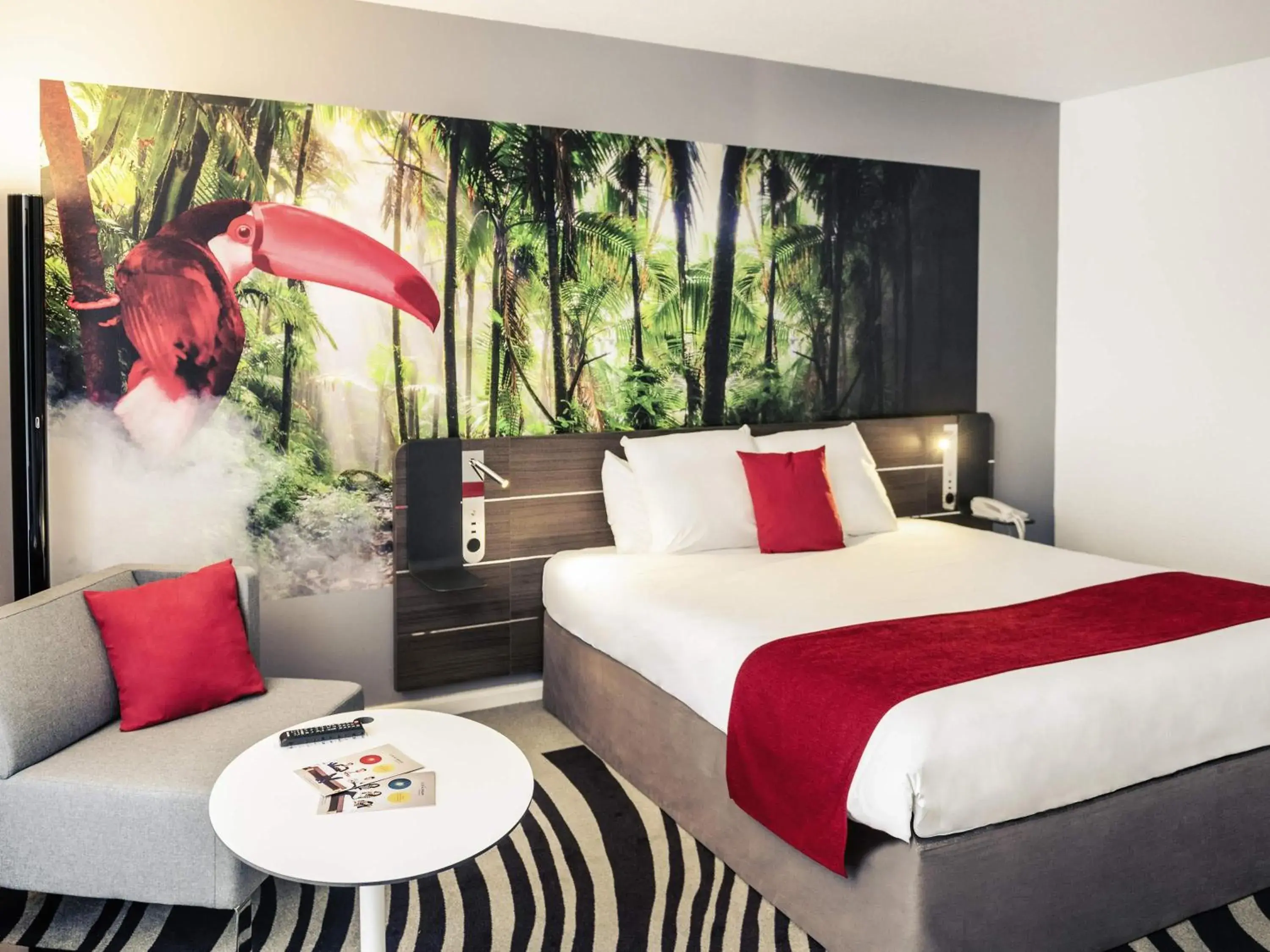 Bedroom, Bed in Novotel Lyon Gerland Musée des Confluences Bedroom, Bed in Novotel Lyon Gerland Musée des Confluences