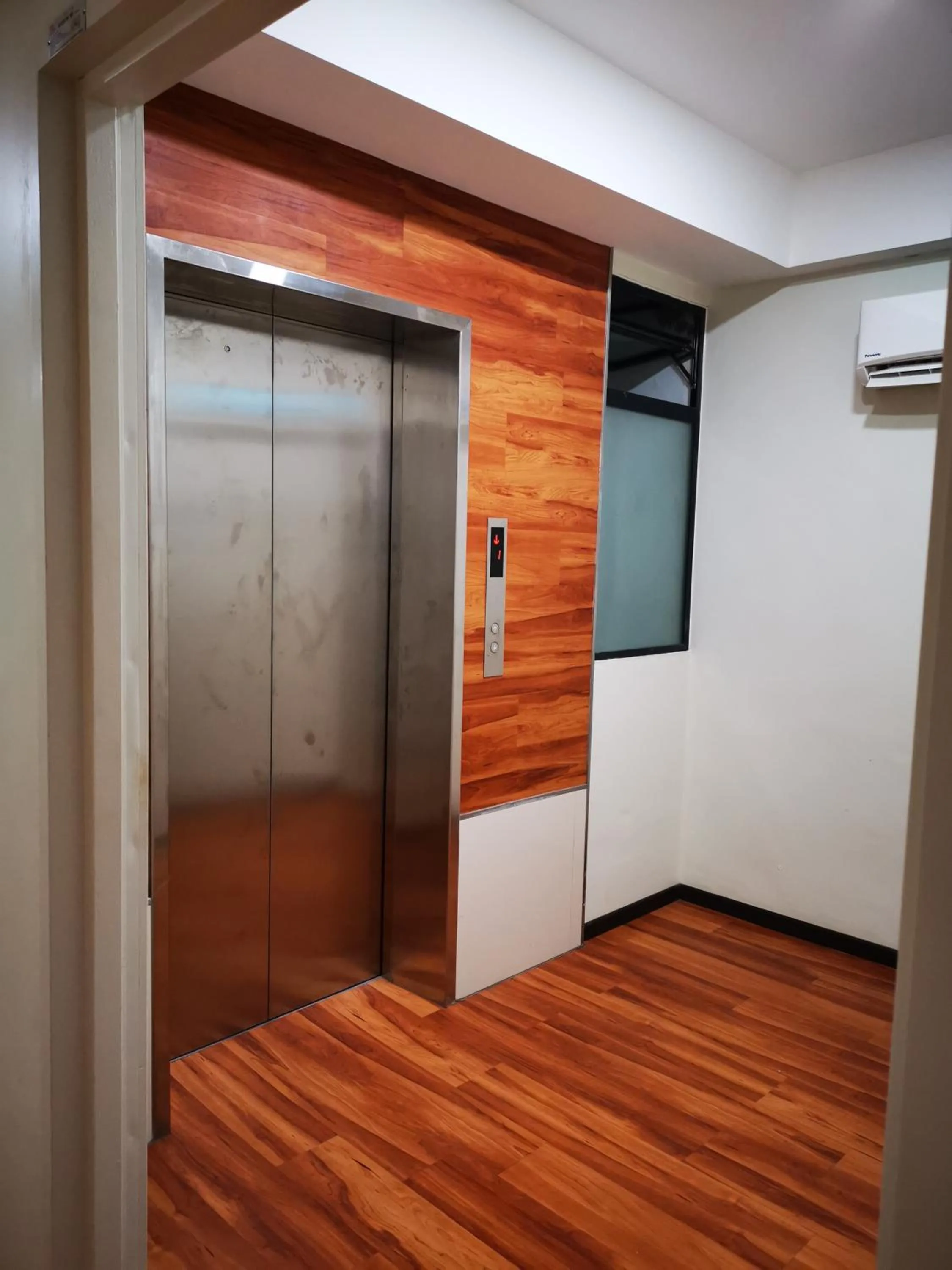 elevator in D'Green Hotel Kuching