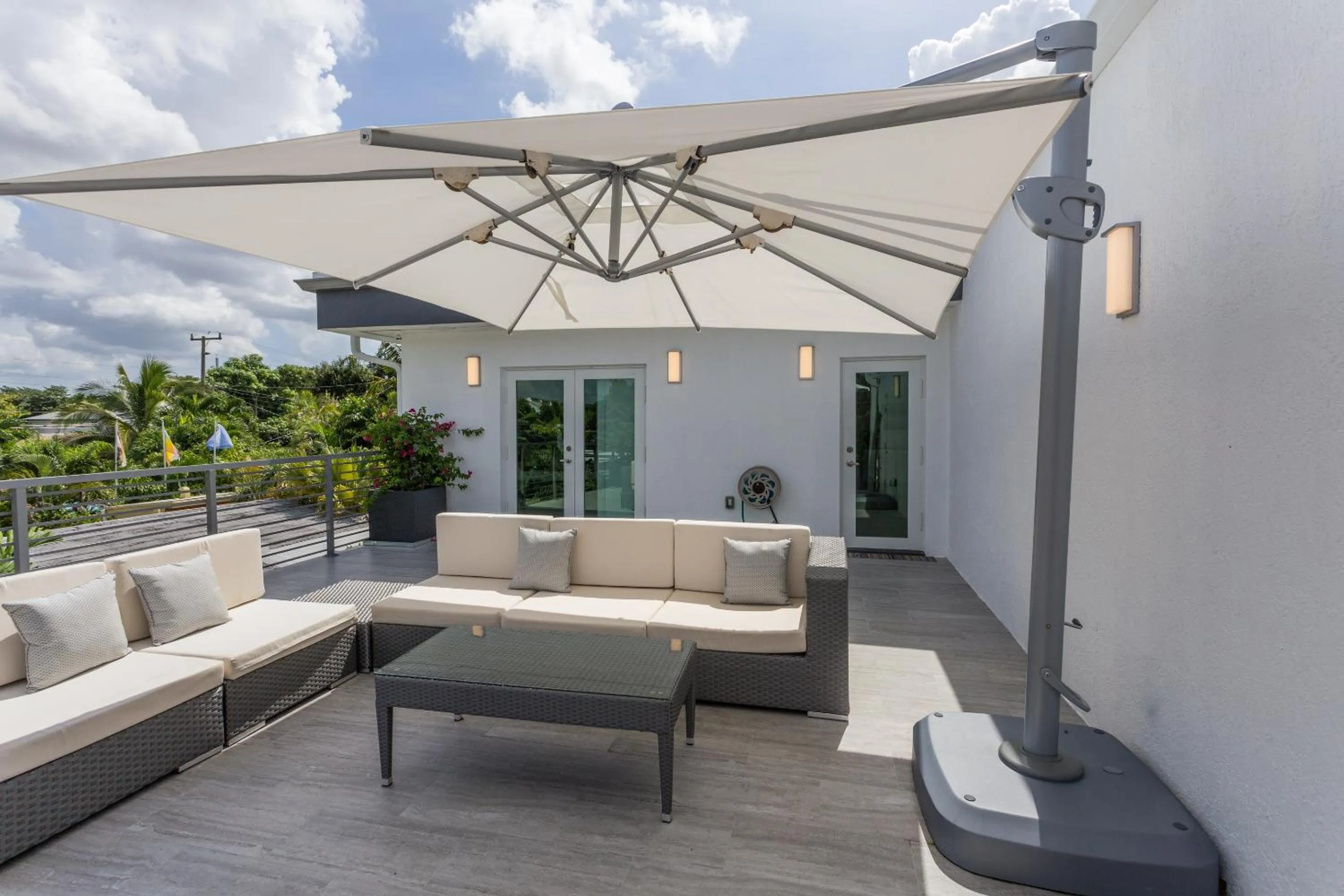 CASA HERMÈS Wilton Manor - Gay Guesthouse