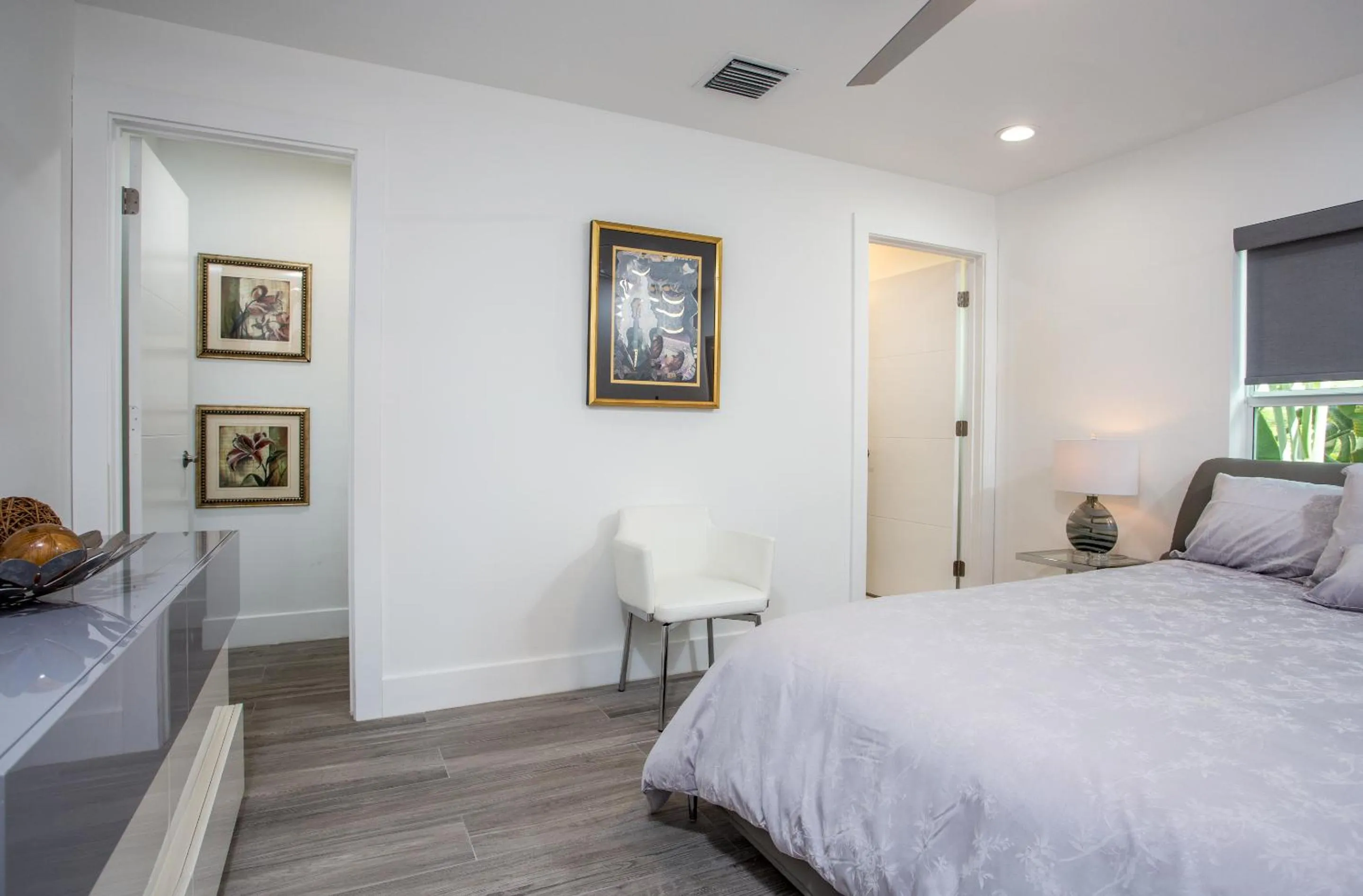 Bed in CASA HERMÈS Wilton Manor - Gay Guesthouse