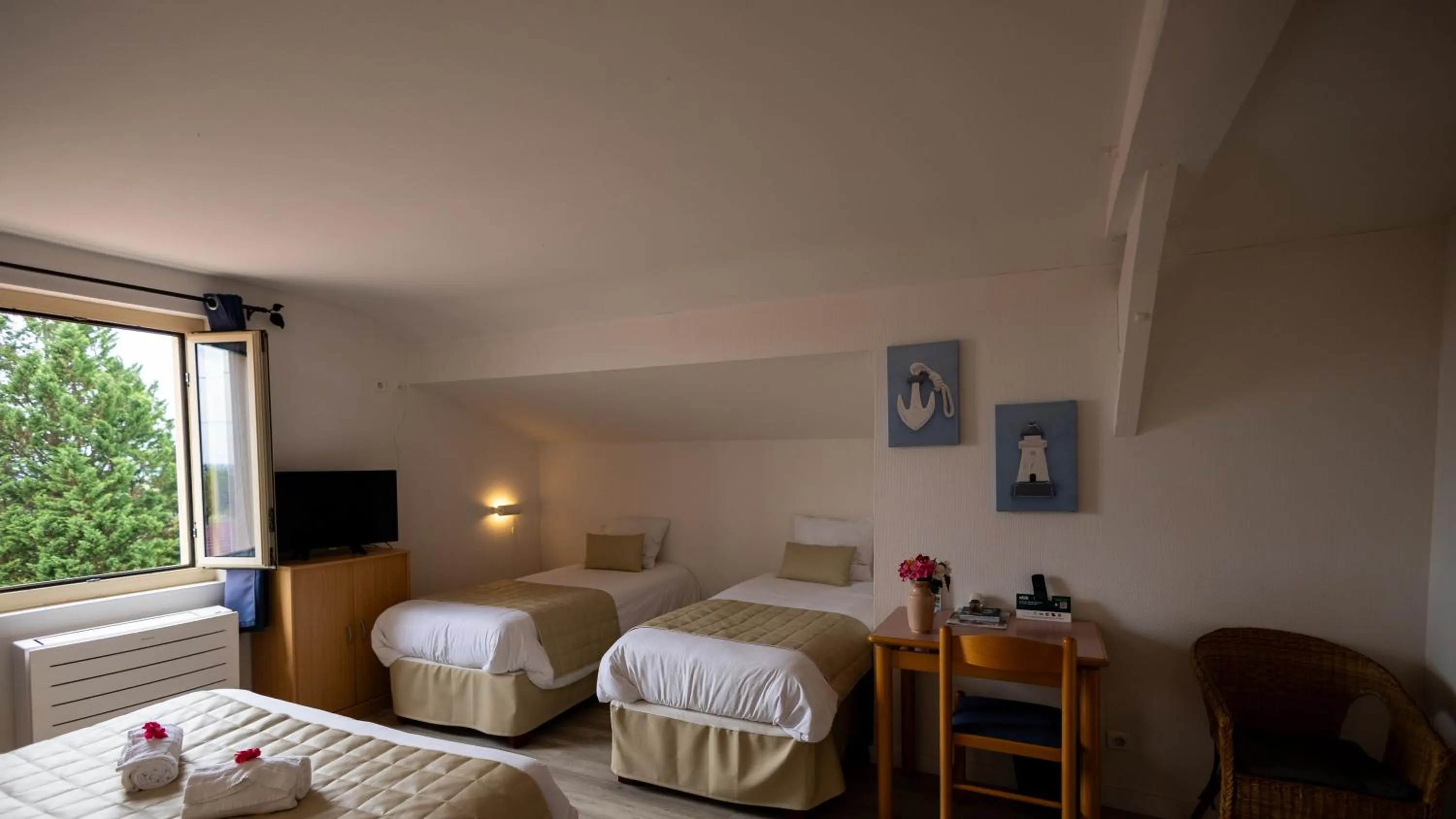 Bed in Logis des Crêtes de Pignols